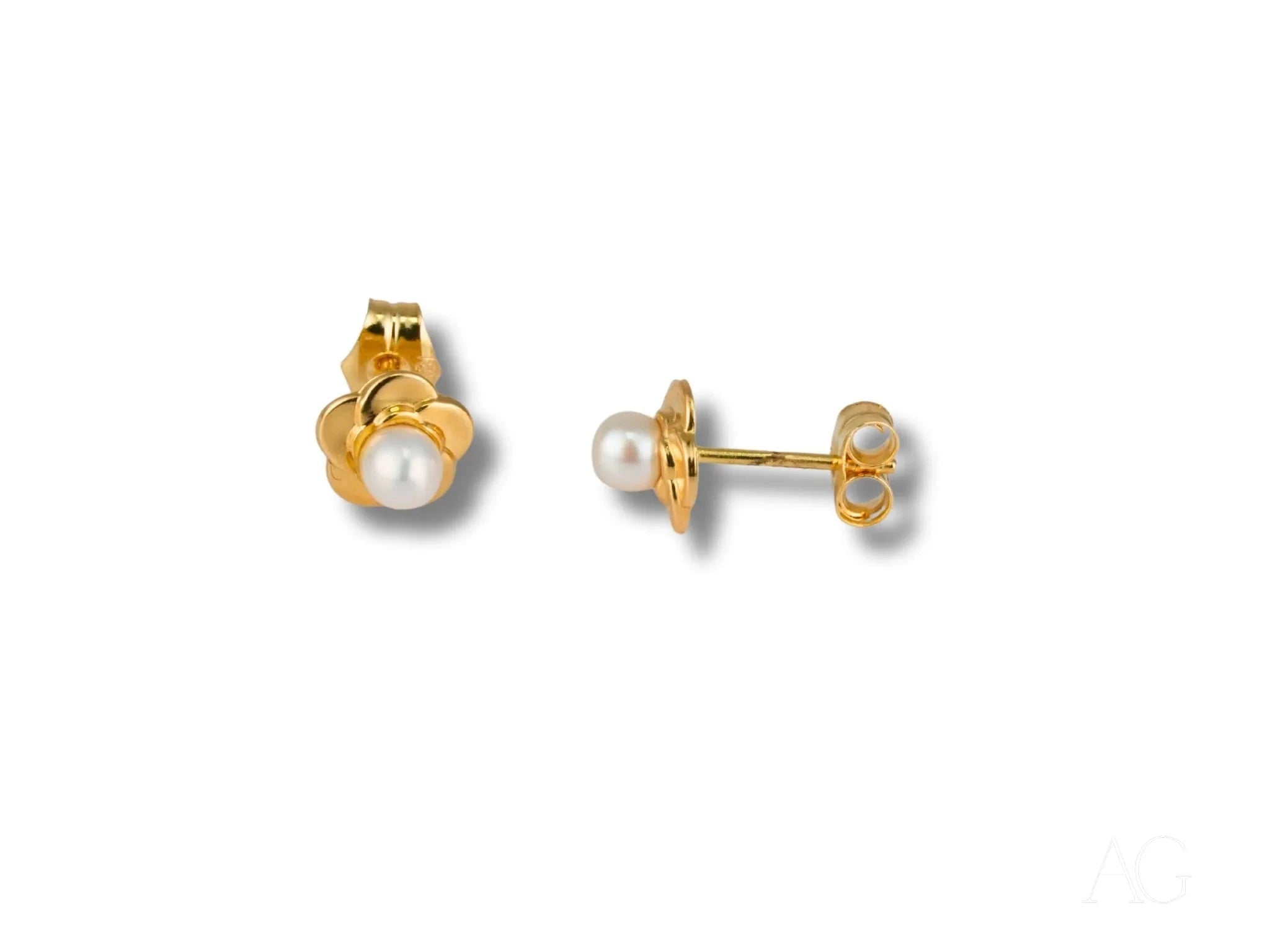 18K Yellow Gold Floral Pearl Earrings for Women - Petal Pearl Dangle Earrings - Elegant Pearl Jewelry Gift for Wedding, Party & Special Occasions