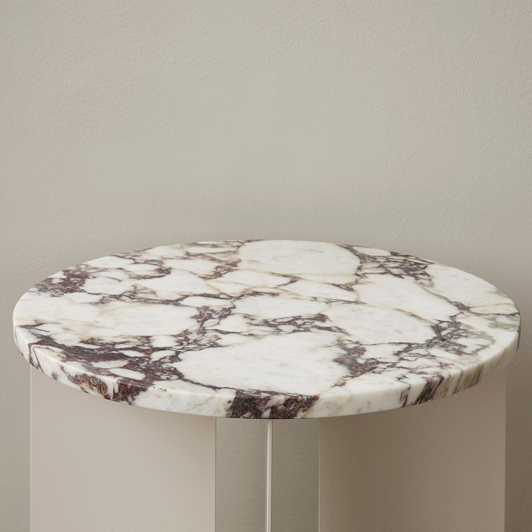 Modern Androgyne Side Table - Minimalist Nightstand, End Table for Living Room, Bedroom, or Office - Stylish Small Accent Table with Sturdy Metal Frame