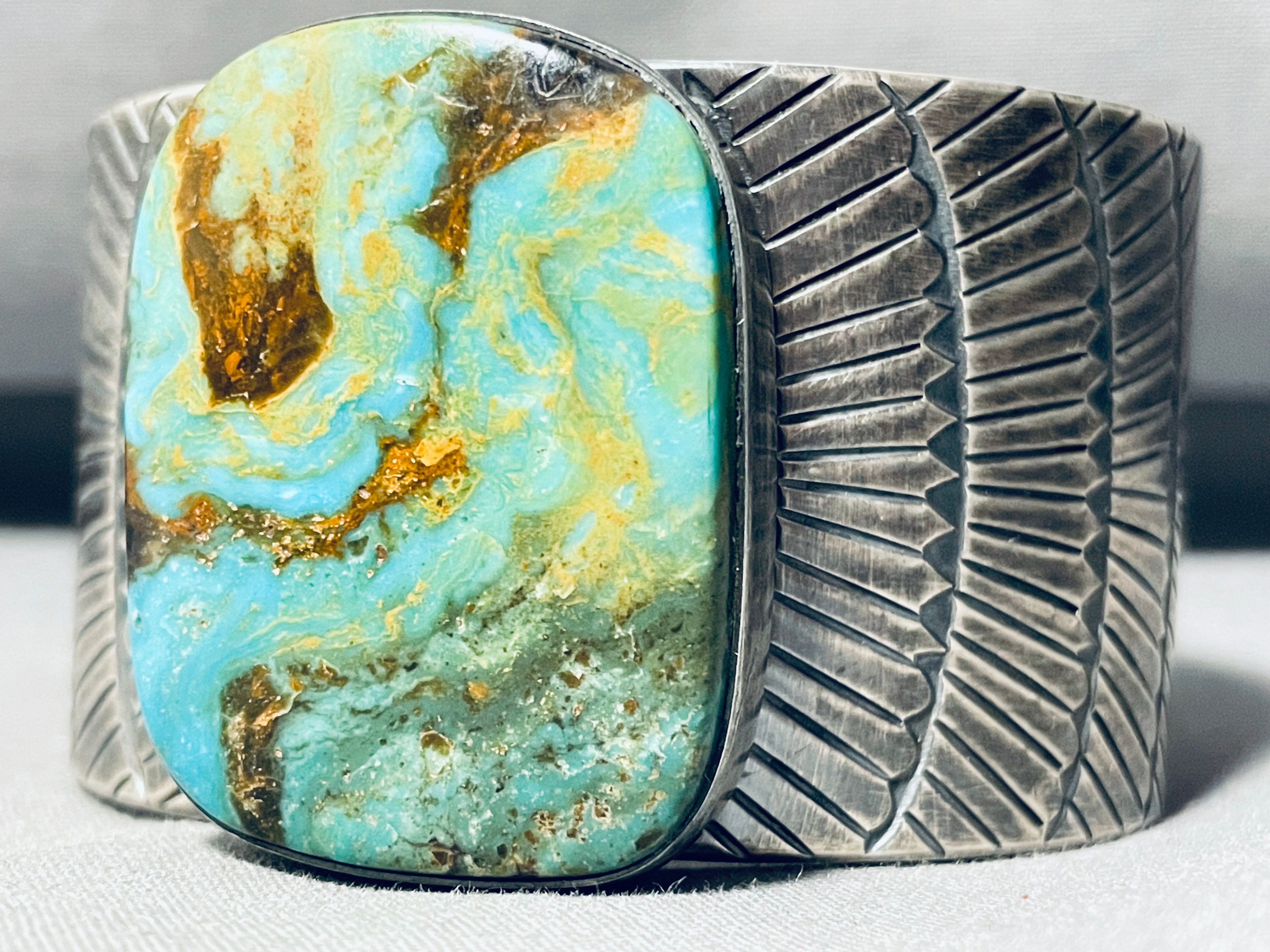 Vintage Navajo Royston Turquoise Sterling Silver Bracelet - 148g Handmade Native American Jewelry for Women, Boho Chic Accessories, Perfect for Festivals & Special Occasions