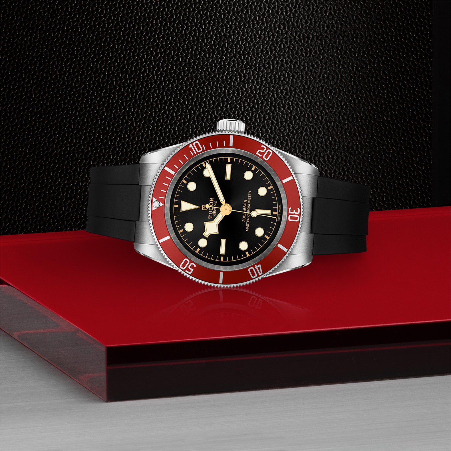 Original Title: black bay m7941a1a0ru 0002   Optimized Title: Tudor Black Bay M7941A1A0RU-0002 Automatic Diving Watch - Luxury Men's Stainless Steel Timepiece for Professional Divers & Water Sports