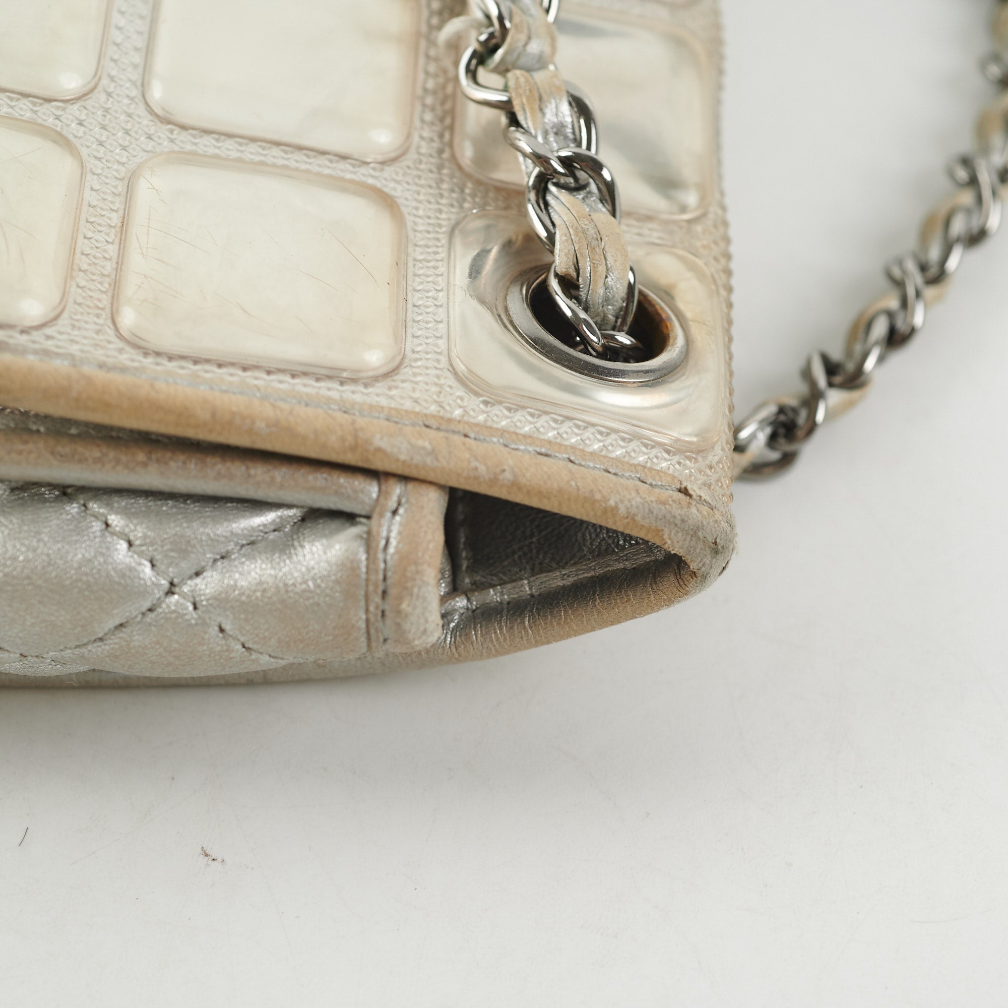 Chanel CC Turnlock Ice Cube Flap Bag in Silver - Luxury Crossbody Purse for Women, Perfect for Evening Parties & Date Nights