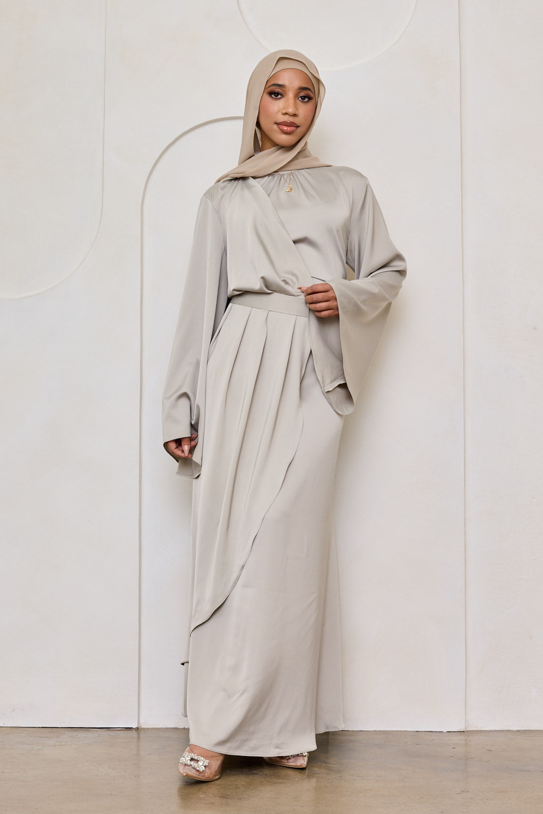 SAMAH DRESS MUTED SAGE - Women's Elegant Flowy Midi Dress for Casual Wear, Date Night & Summer Outfits