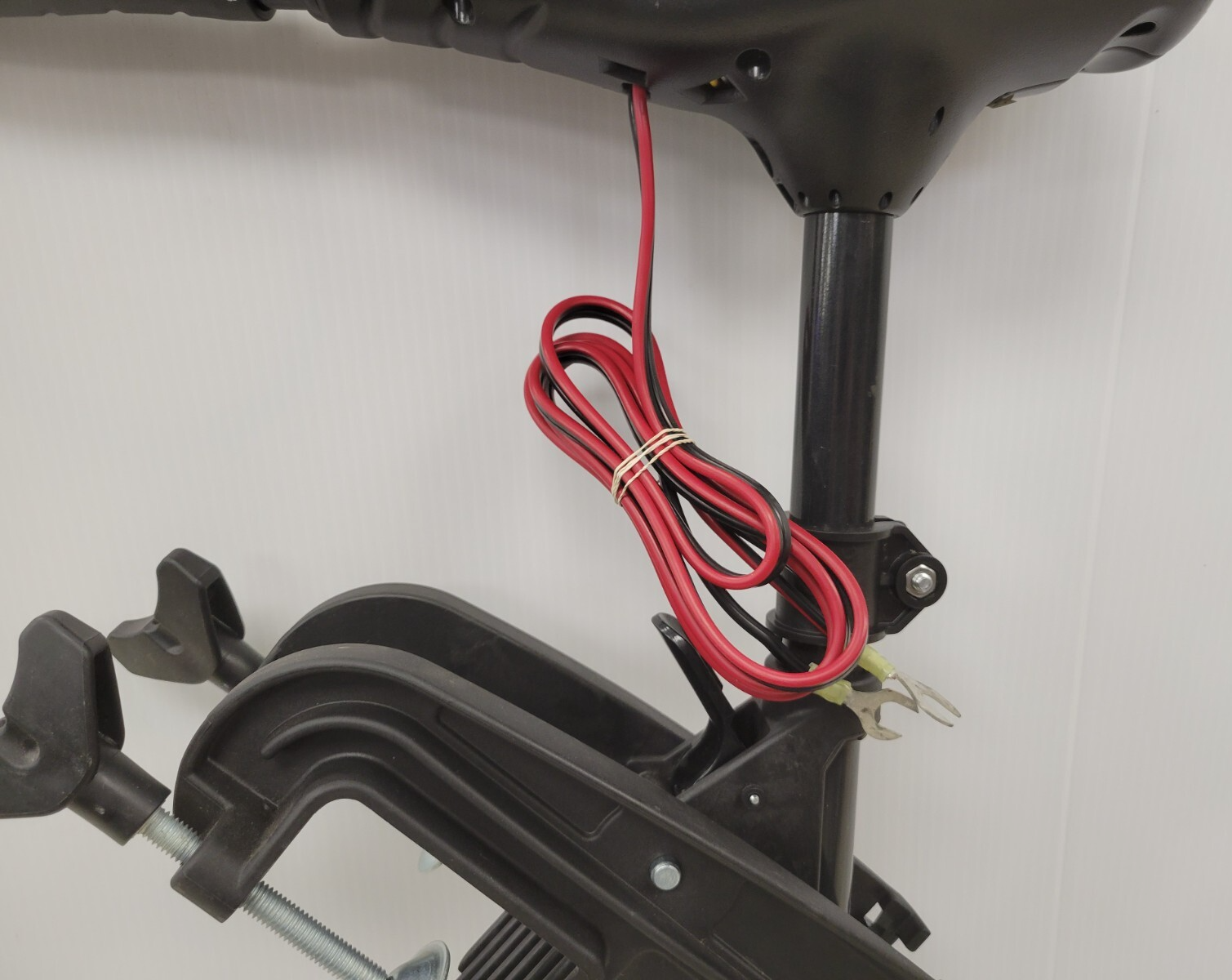 Minnkota Endura C2 Trolling Motor for Boats - Freshwater Fishing, Kayak & Canoe Electric Motor - Quiet & Efficient Boat Motor for Lakes & Rivers