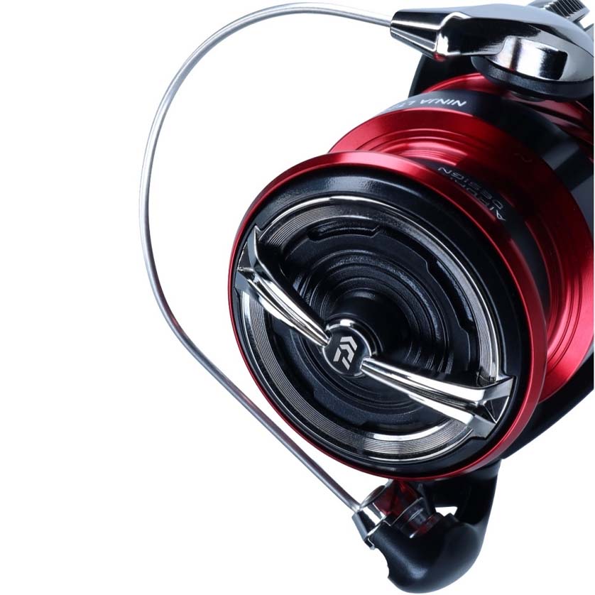 Daiwa 23 Ninja LT Spinning Reel - Lightweight Fishing Reel for Saltwater & Freshwater - Perfect for Bass, Trout, and Inshore Fishing