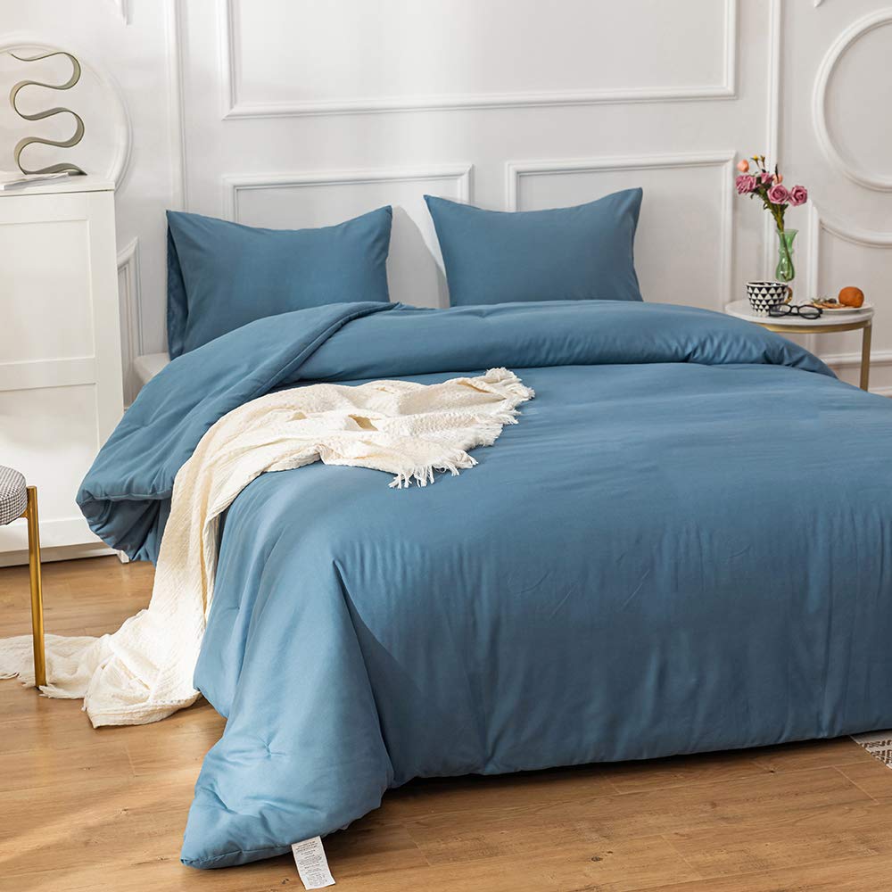 CLOTHKNOW Lake Blue Queen Comforter Set - 3 Piece Dusty Blue Bedding Set with 2 Pillowcases | Soft & Cozy Comforter for Girls & Women | Perfect for Master Bedroom, Guest Room & Dorm Decor
