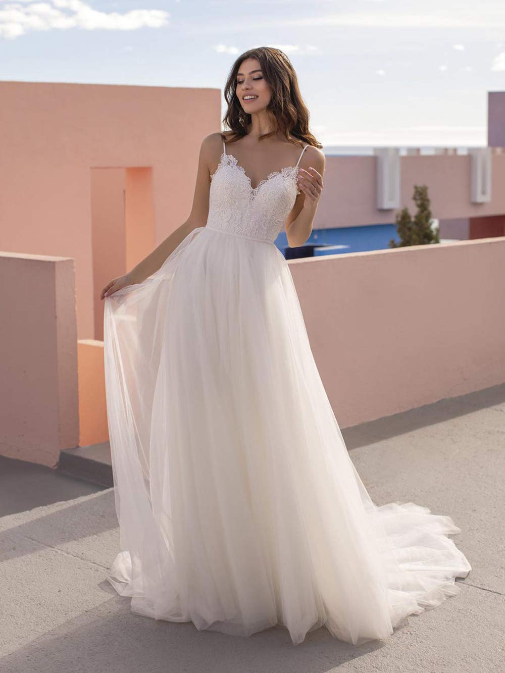 Elegant Sweetheart Lace Wedding Dress for Bride 2024 | Long Beach Bridal Gown | White Floor-Length Gown for Beach Weddings & Formal Ceremonies