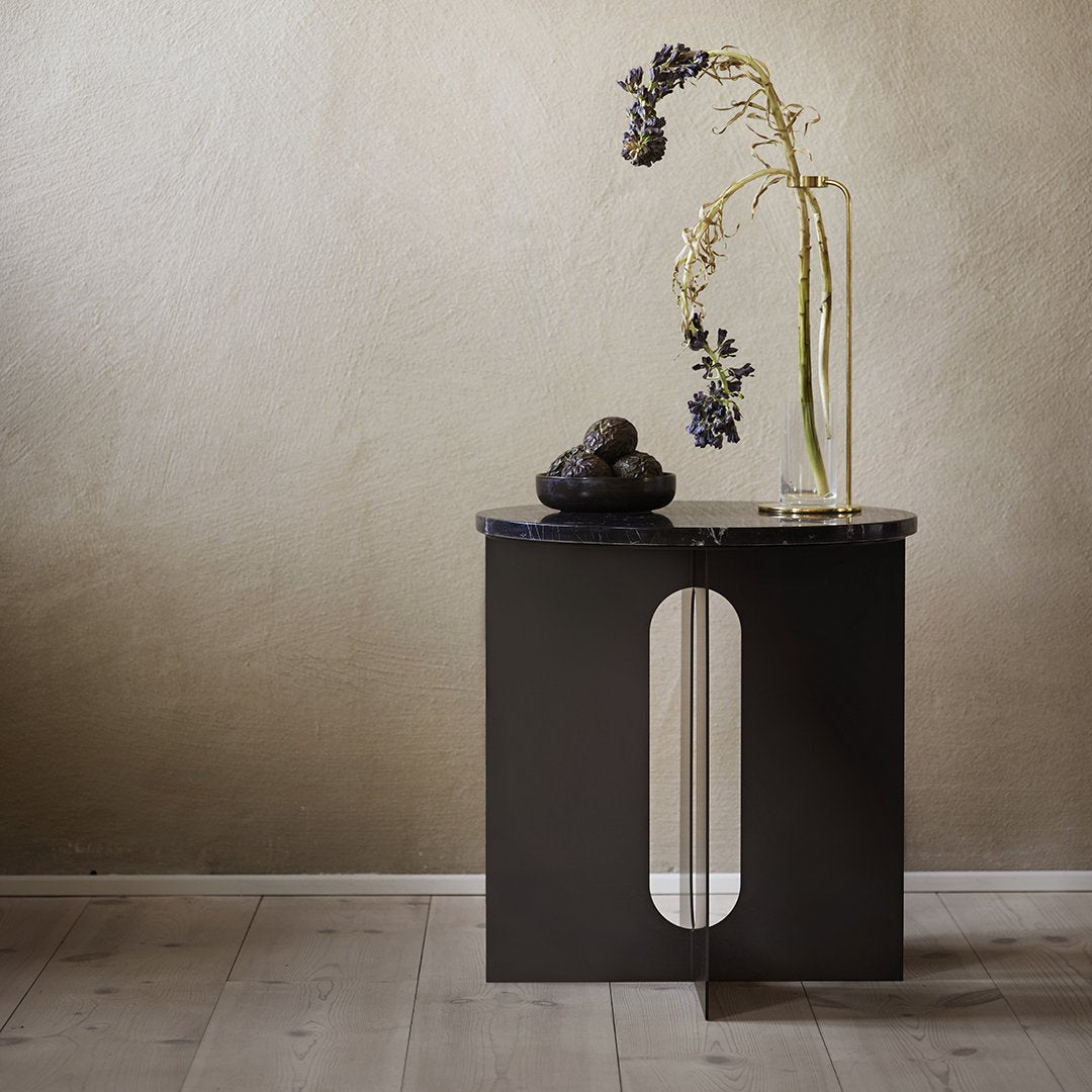 Modern Androgyne Side Table - Minimalist Nightstand, End Table for Living Room, Bedroom, or Office - Stylish Small Accent Table with Sturdy Metal Frame