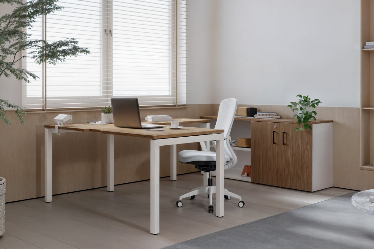 Quadro Square Legs L-Shaped Executive Desk with White Legs [1600L x 1700W] - Perfect for Home Office, Conference Rooms & Modern Workspaces