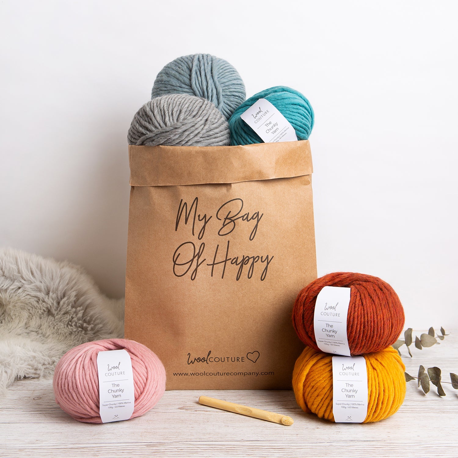 Hug Me Blanket Crochet Kit - DIY Cozy Chunky Knit Blanket Making Set for Beginners | Perfect for Home Decor, Gift Giving & Relaxation