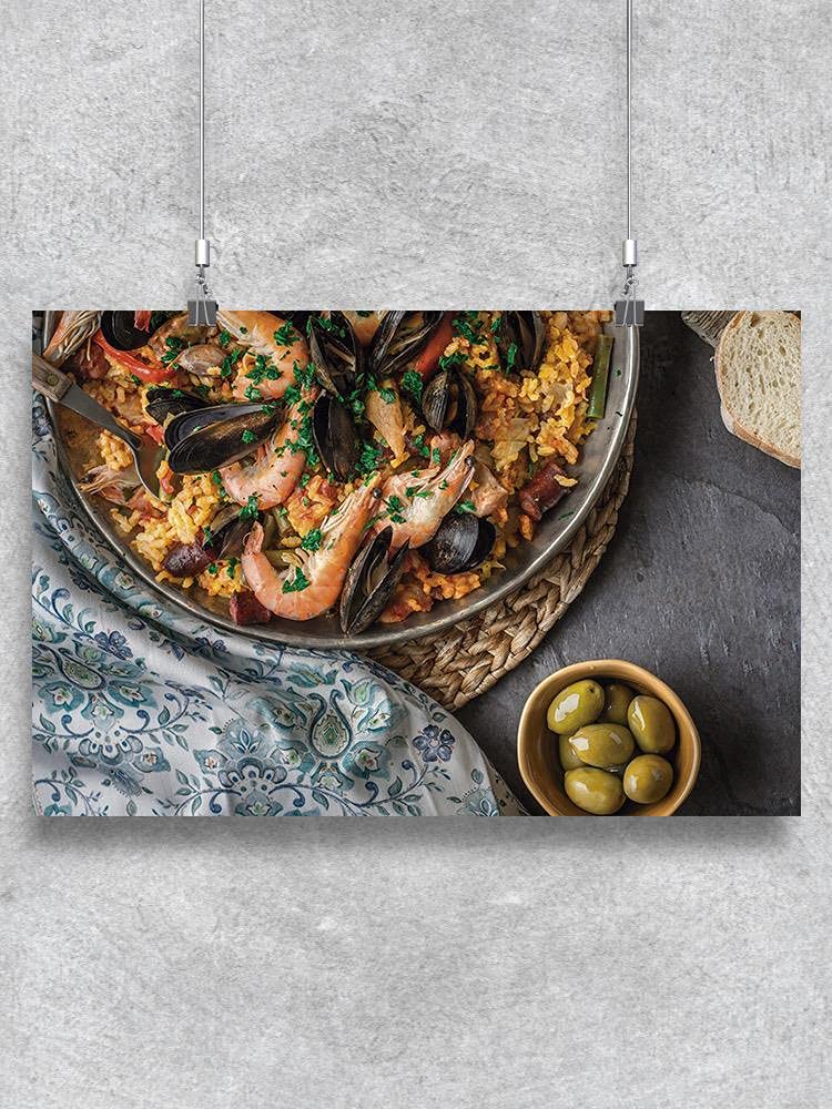 Authentic Spanish Paella Food Closeup Poster - High-Quality Kitchen Wall Art for Home Decor, Restaurants & Culinary Enthusiasts