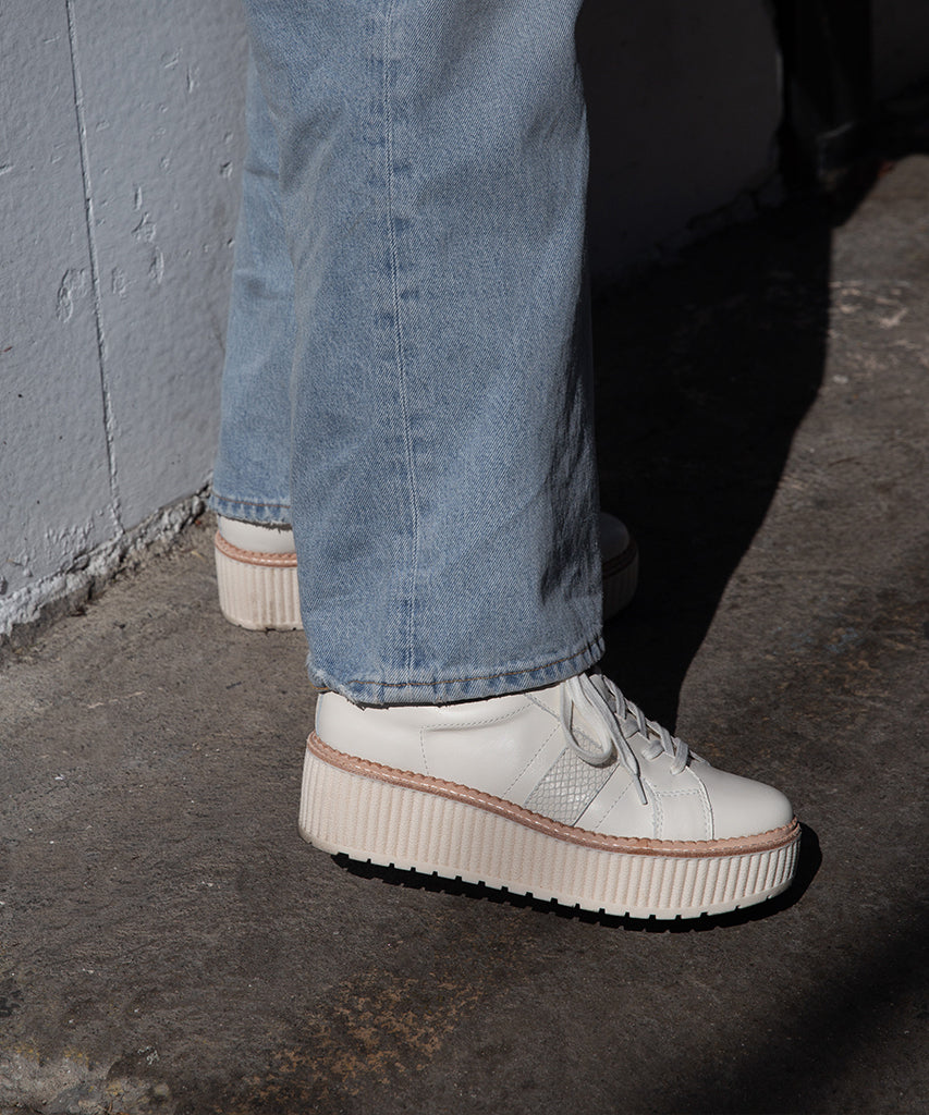 Premium White Leather Tiger Sneakers - Stylish & Comfortable Men's & Women's Casual Shoes for Running, Walking & Everyday Wear