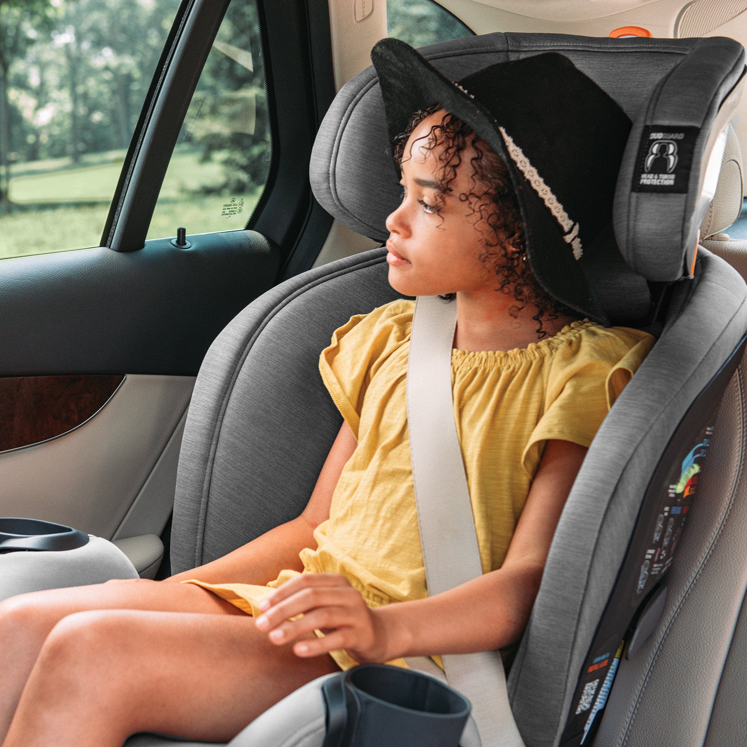 Chicco OneFit ClearTex All-In-One Convertible Car Seat for Infants to Toddlers - Safe & Comfortable for Travel, School & Family Road Trips