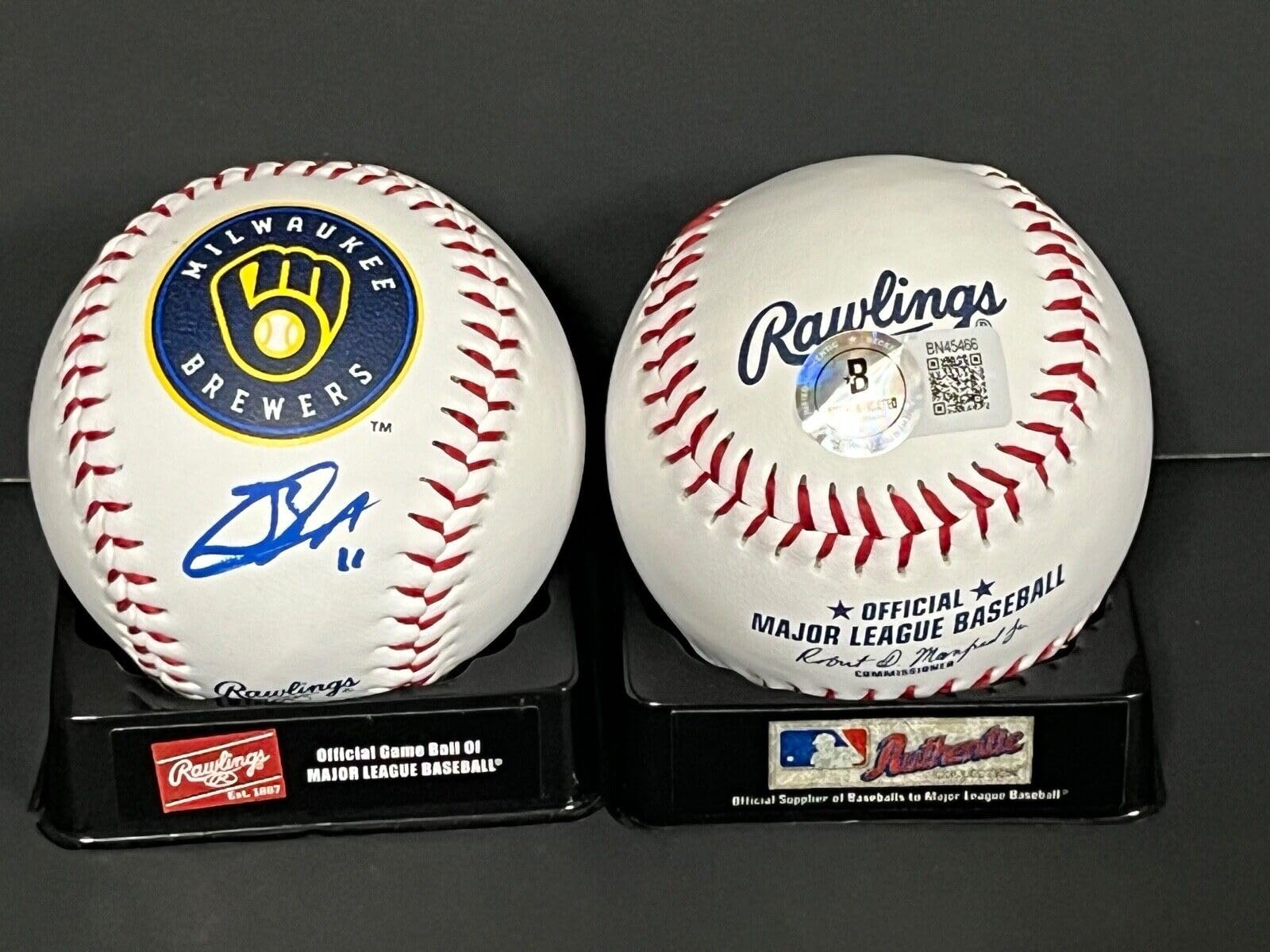 Jackson Chourio Autographed Milwaukee Brewers Baseball with Official Logo - Beckett Certified Hologram - Perfect for Collectors, Fans, and Sports Memorabilia Displays