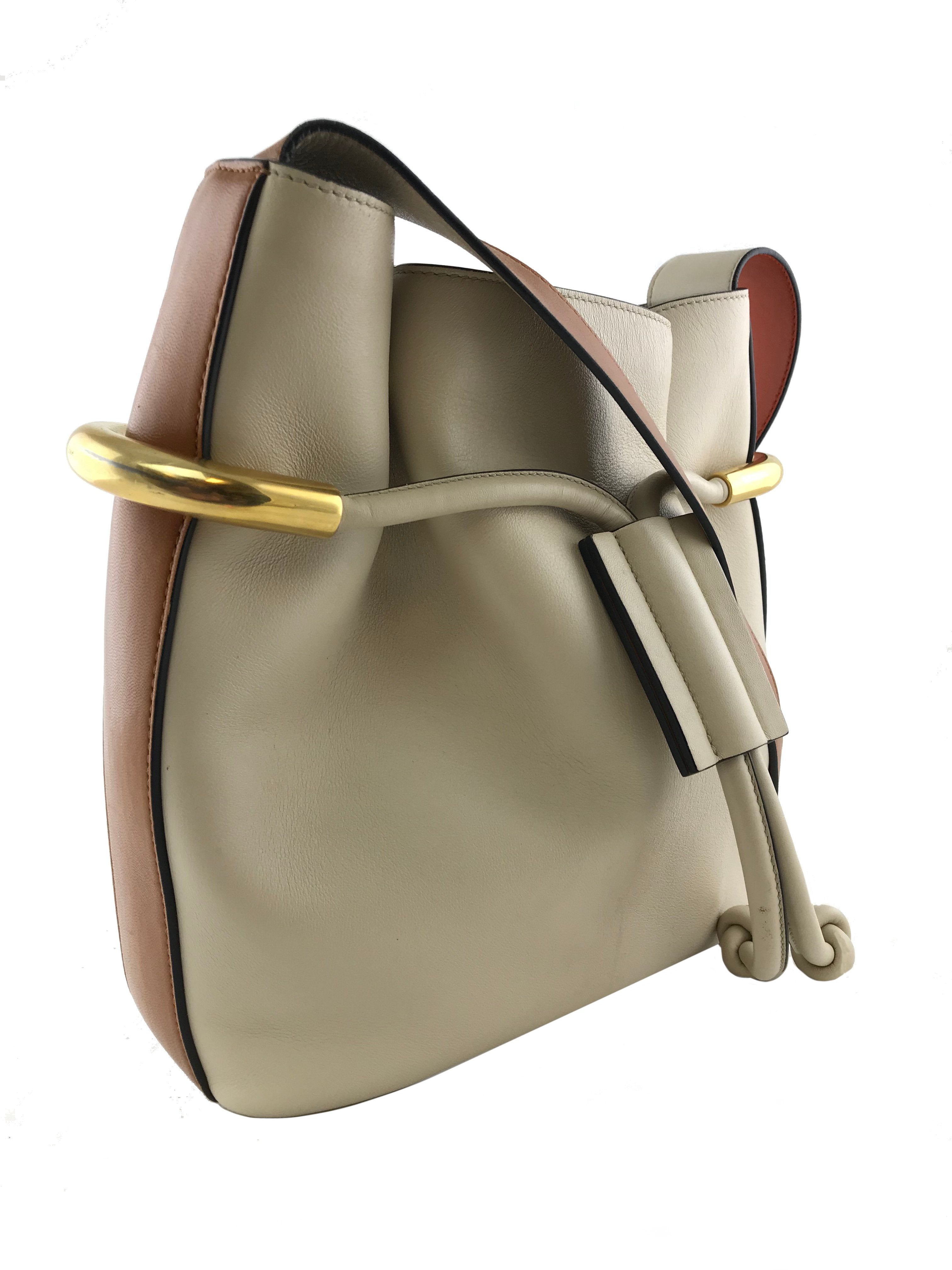 Chloe Emma Stylish Drawstring Shoulder Bag for Women - Fashionable Crossbody Purse with Adjustable Strap, Perfect for Work, Travel & Everyday Use