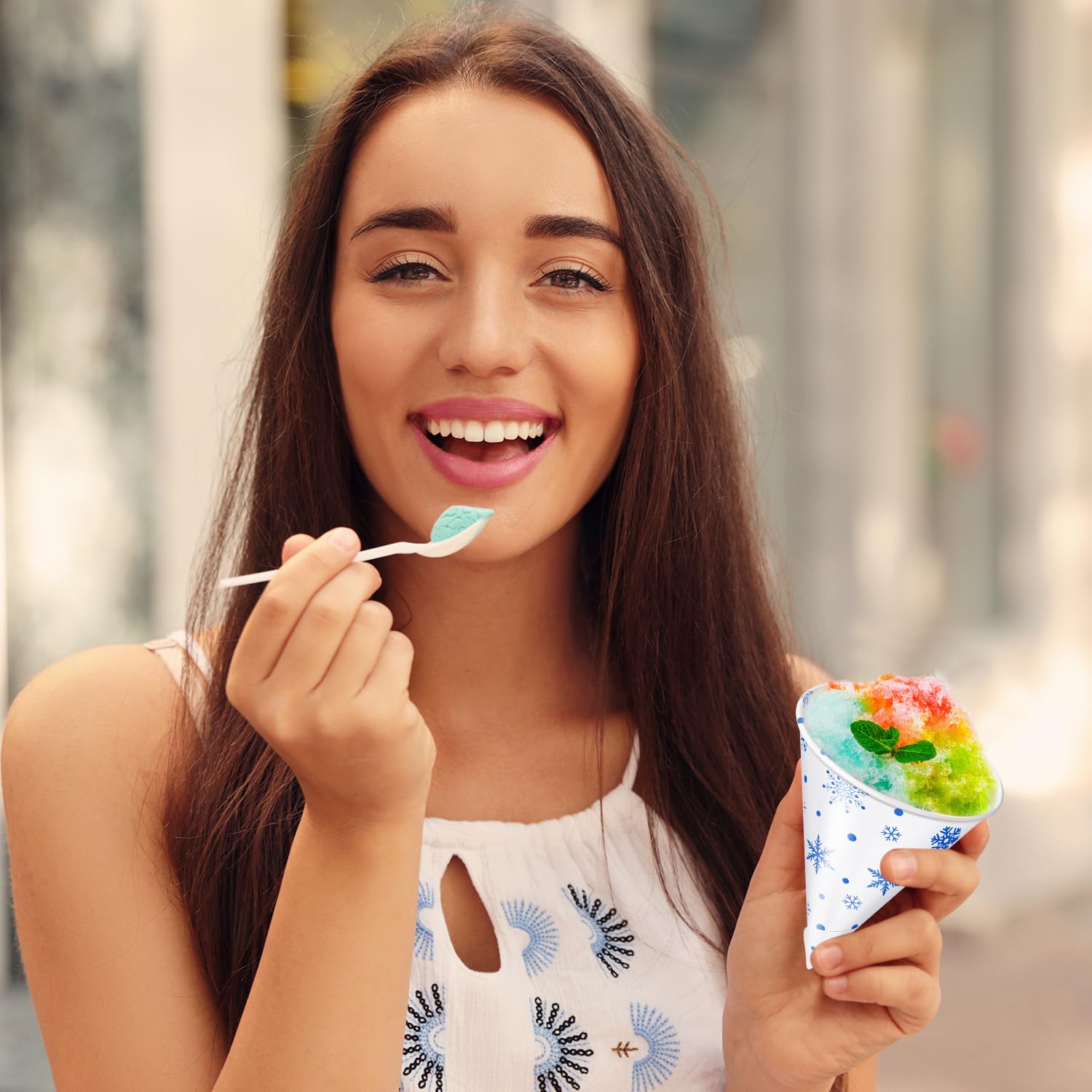 Boao 100-Pack 4.5oz Leakproof Snow Cone Paper Cups with 100 Spoons & Straws - Snowflake Design for Shaved Ice, Slush, Sorbet, and Drinks | Perfect for Summer Parties, Carnivals, and Frozen Treat Shops