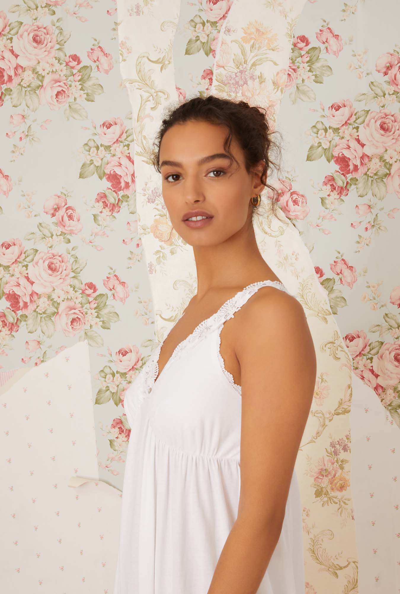Villa Blanca Women's Soft Knit Nightdress - Comfortable Sleepwear for Relaxing at Home or Traveling