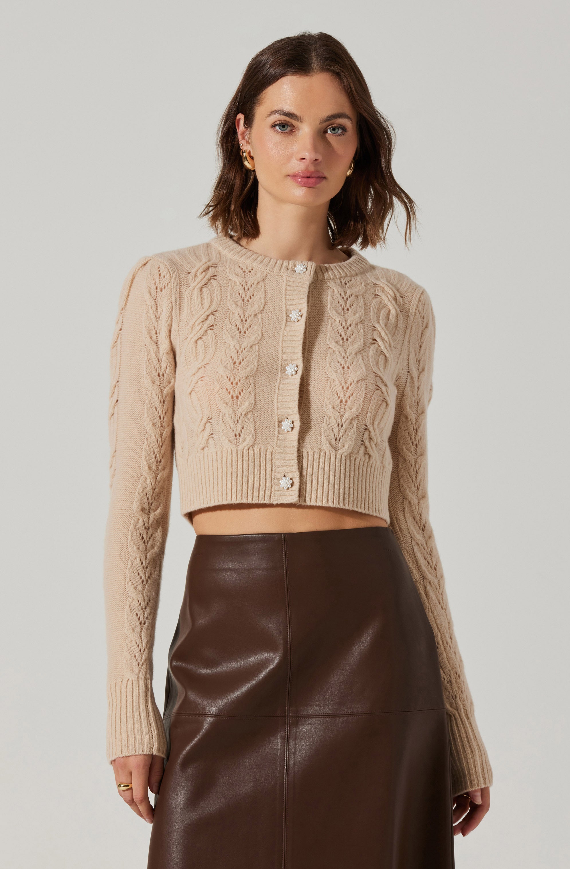 Stylish Peri Cable Knit Cropped Cardigan for Women | Soft Chunky Knit Open Front Sweater | Perfect for Fall Layering, Coffee Dates & Casual Outfits