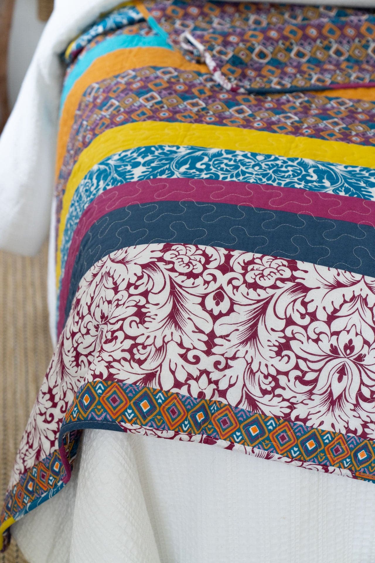 Boho Stripe 3-Piece Quilt Set - Queen Size, Soft Cotton Bedding for Bohemian Style Bedroom Decor | Perfect for Guest Rooms, Master Bedrooms & Cozy Home Styling
