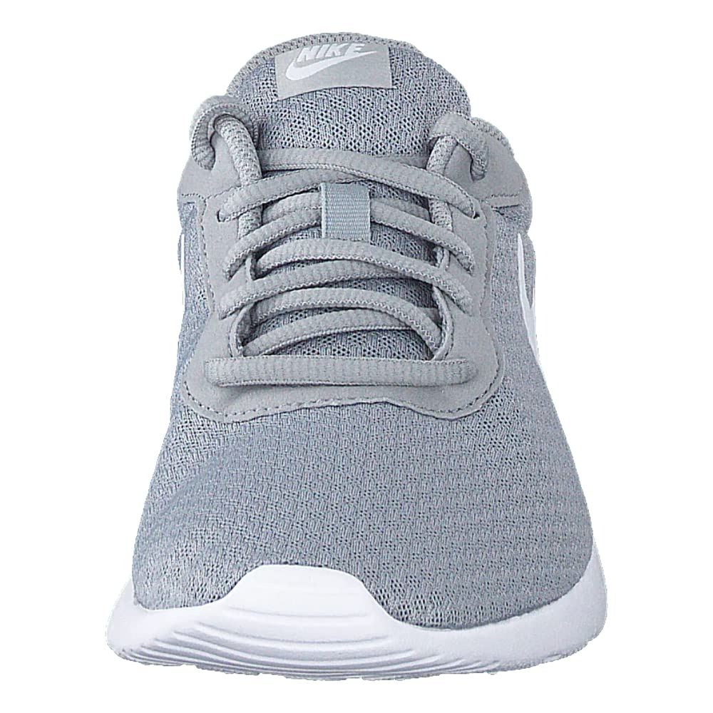 Nike Tanjun Sneakers for Older Kids - Lightweight & Comfortable Running Shoes for Boys and Girls - Perfect for School, Sports, and Everyday Wear