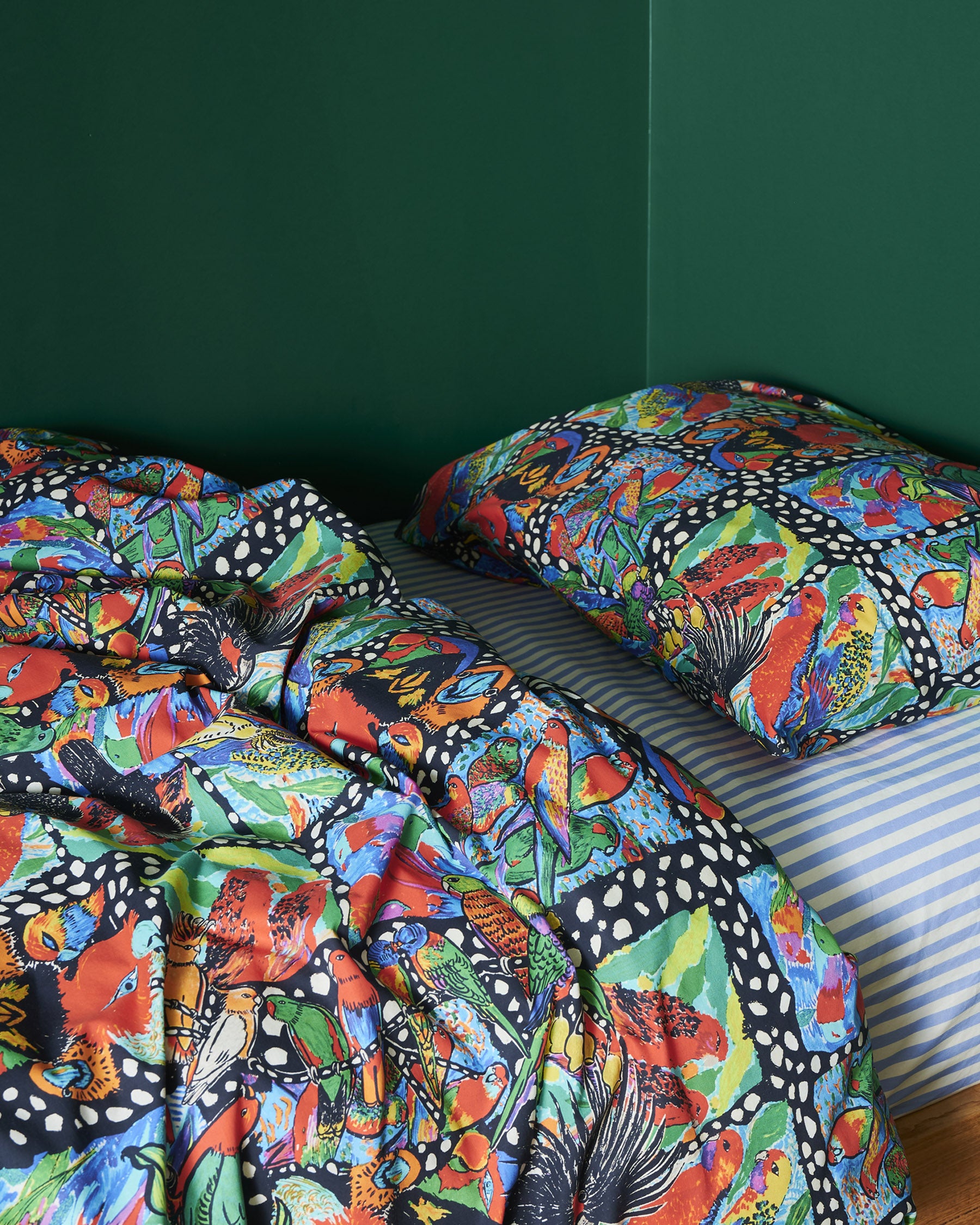 Kip&Co x Jenny Kee Parrots & Cockatoos Organic Cotton Pillowcase Set - Soft & Hypoallergenic Bedding for Kids & Adults - Perfect for Nursery, Guest Room & Bohemian Home Decor