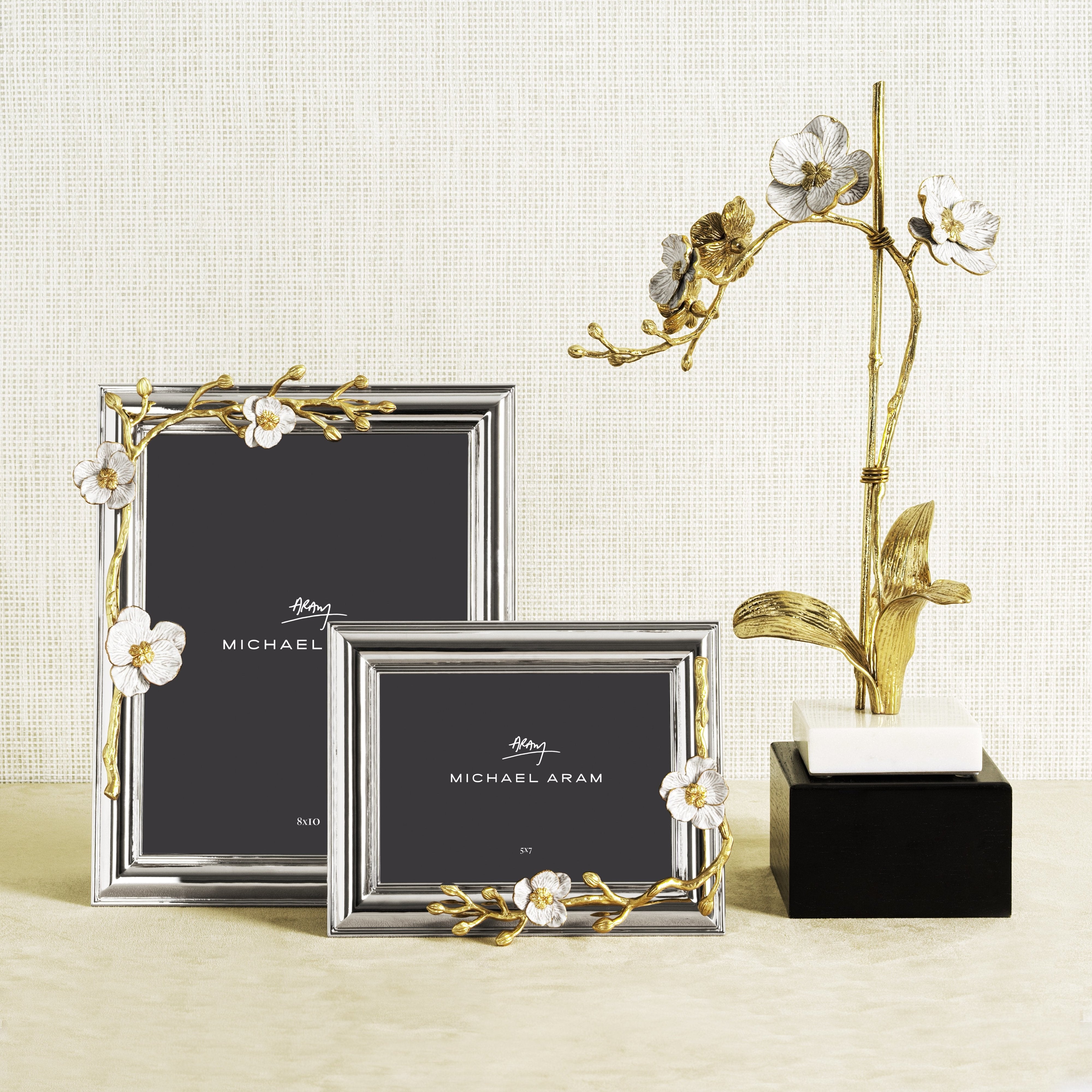 Elegant Orchid Picture Frame - Floral Wall Decor for Home & Office - Perfect for Wedding, Anniversary & Birthday Gifts - Display Your Precious Memories in Style