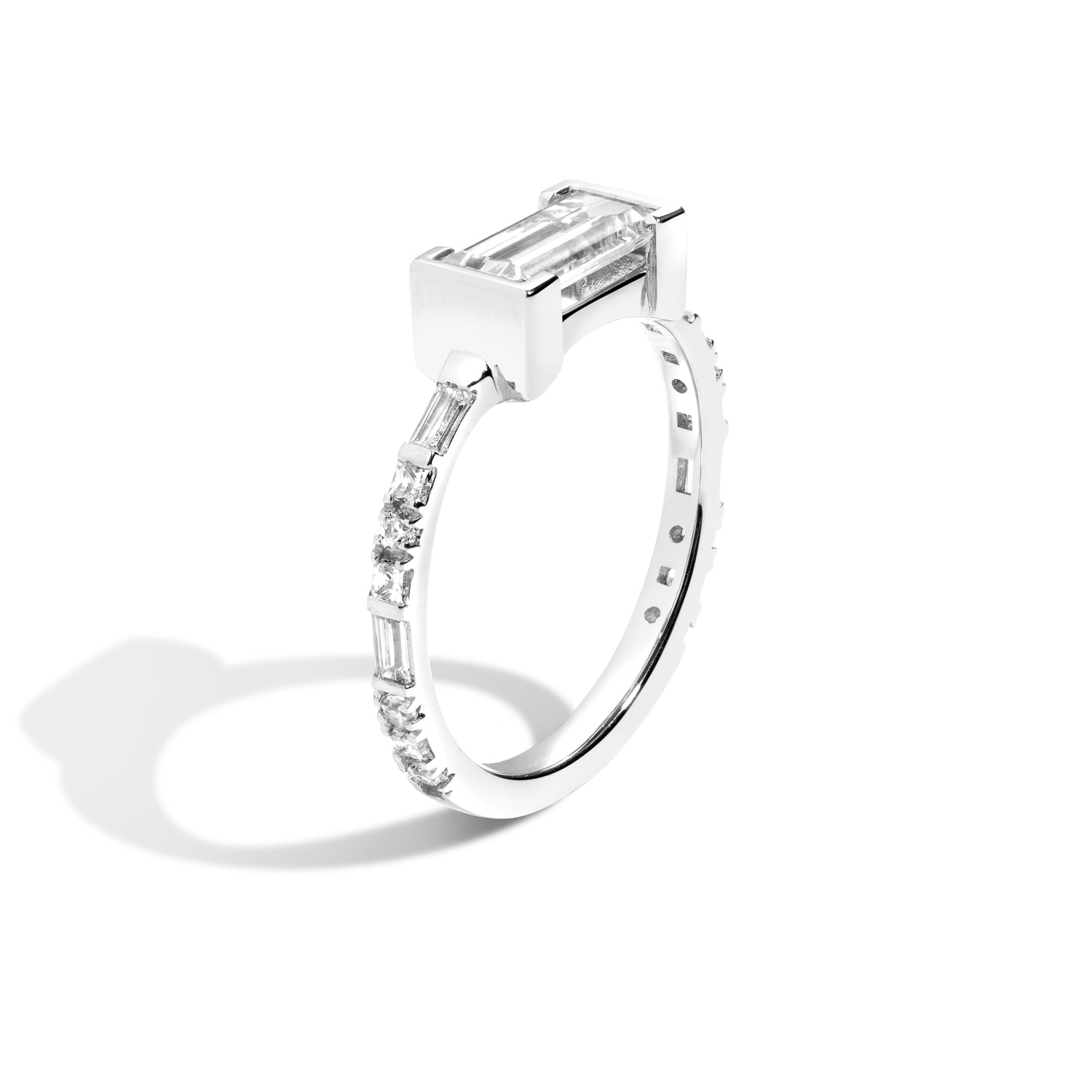 Stylish Baguette East West Ring for Women - Elegant Stackable Gold or Silver Minimalist Band - Perfect for Everyday Wear, Gift Giving & Special Occasions