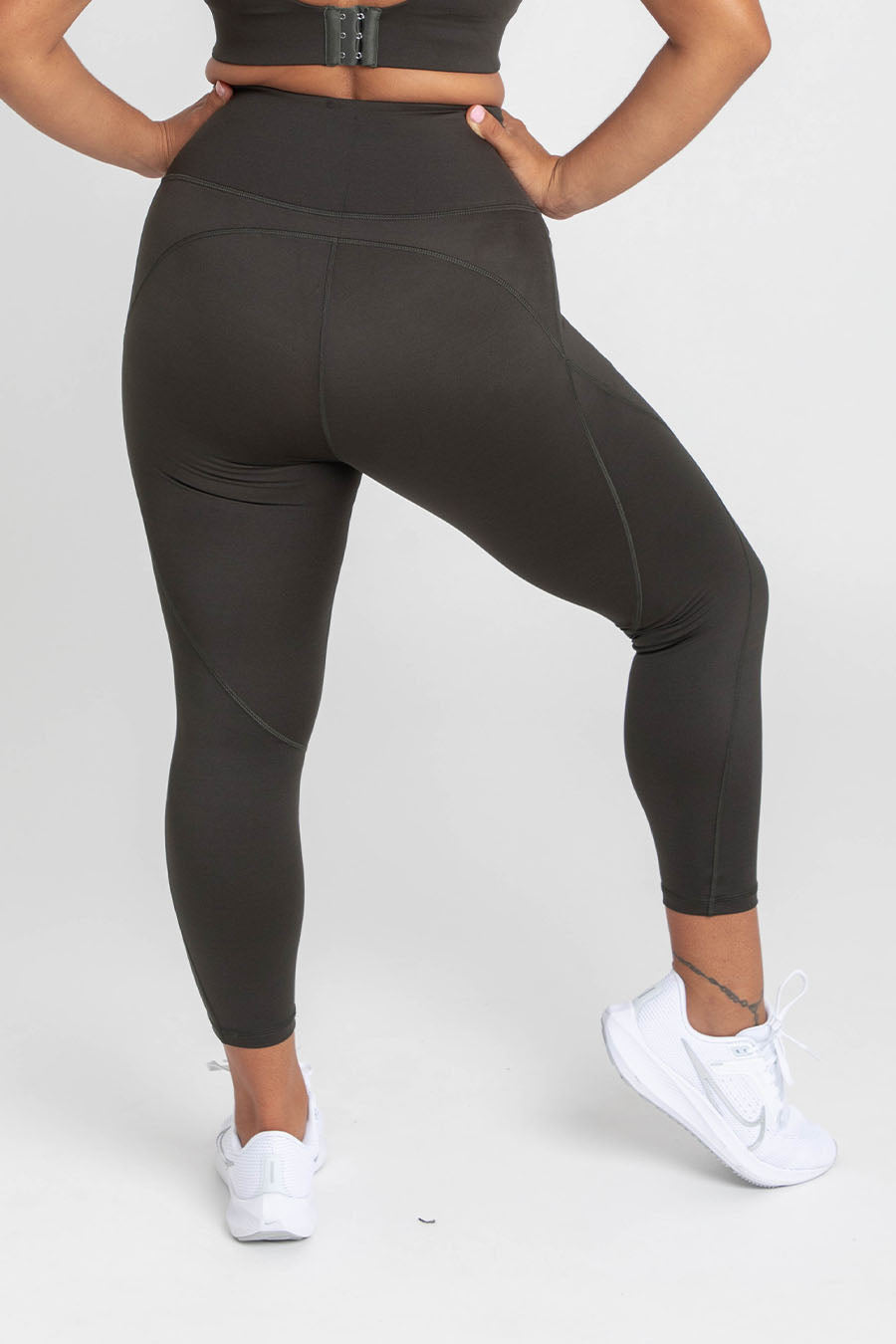 Training Pocket Move 7/8 Legging - High Waist Yoga Pants for Women - Forest Night Color - Perfect for Gym, Running & Workout
