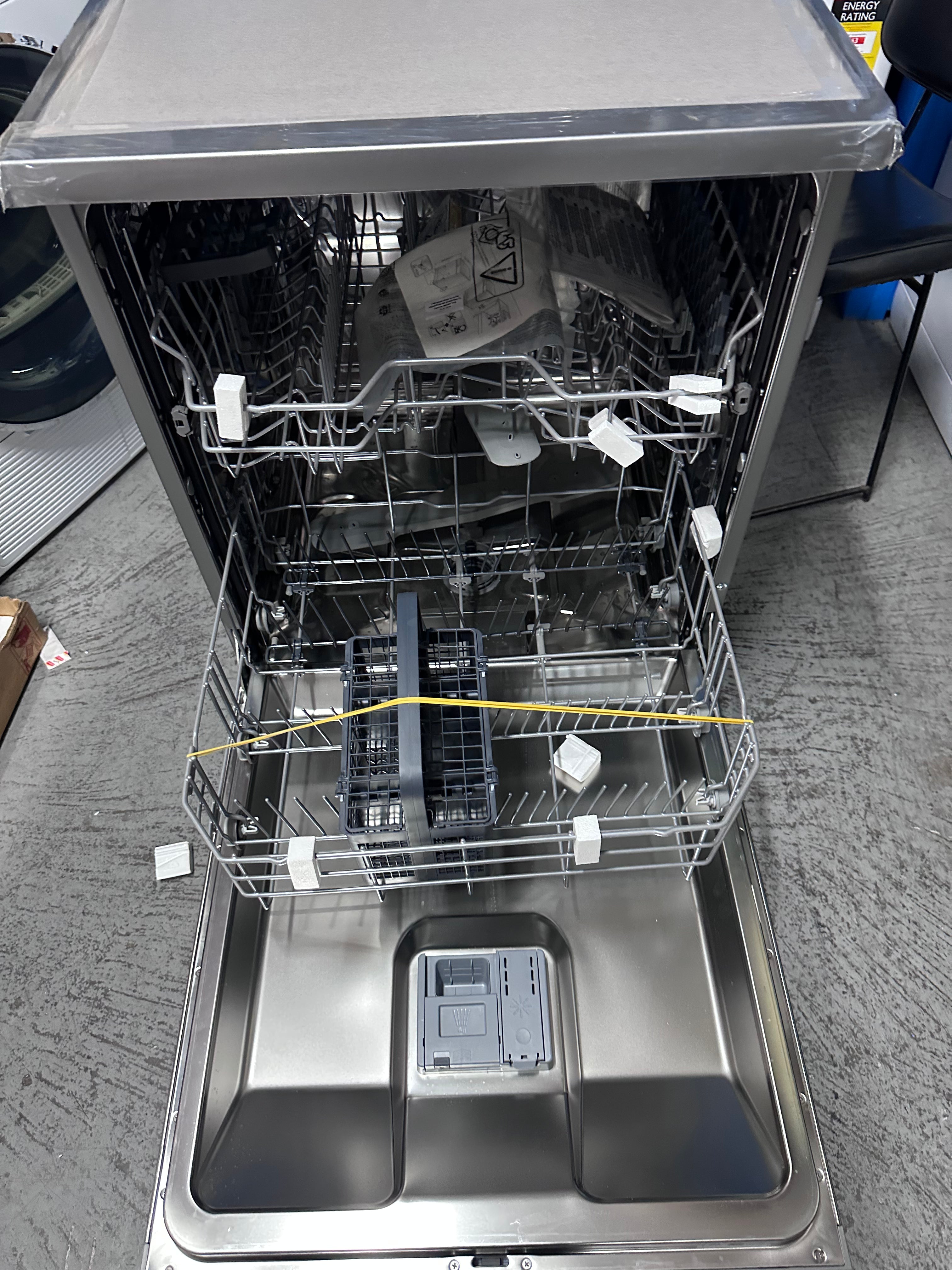 Beko BDFB1410X 14 Place Freestanding Dishwasher - Stainless Steel | Made in Europe | Carton Damaged | Perfect for Small Kitchens & Apartments
