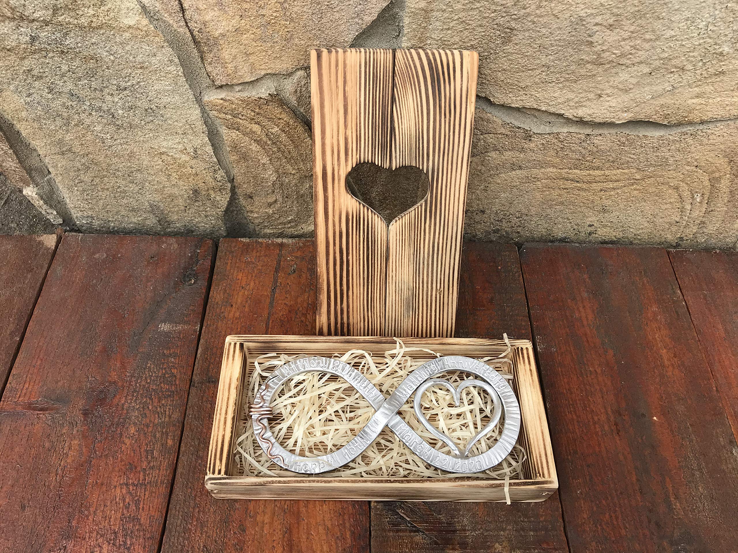 Infinity Sign Tin Gift - 10th Anniversary Present for Couples, Aluminum Keepsake for Her & Him - Perfect for Romantic Celebrations & Home Decor