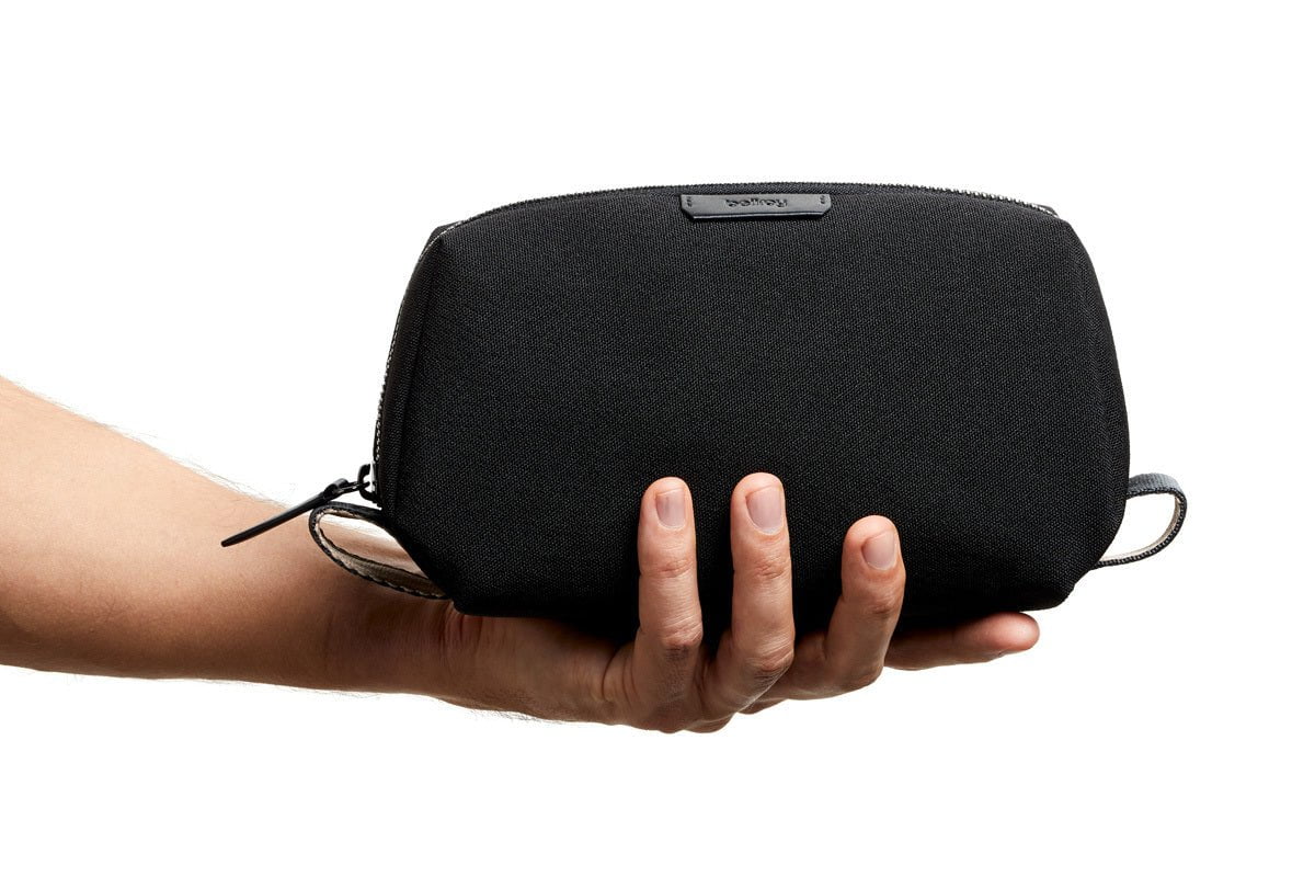 Bellroy Premium Travel Toiletry Bag - Water-Resistant & Compact Organizer for Men & Women | Perfect for Air Travel, Gym, Camping & Weekend Getaways
