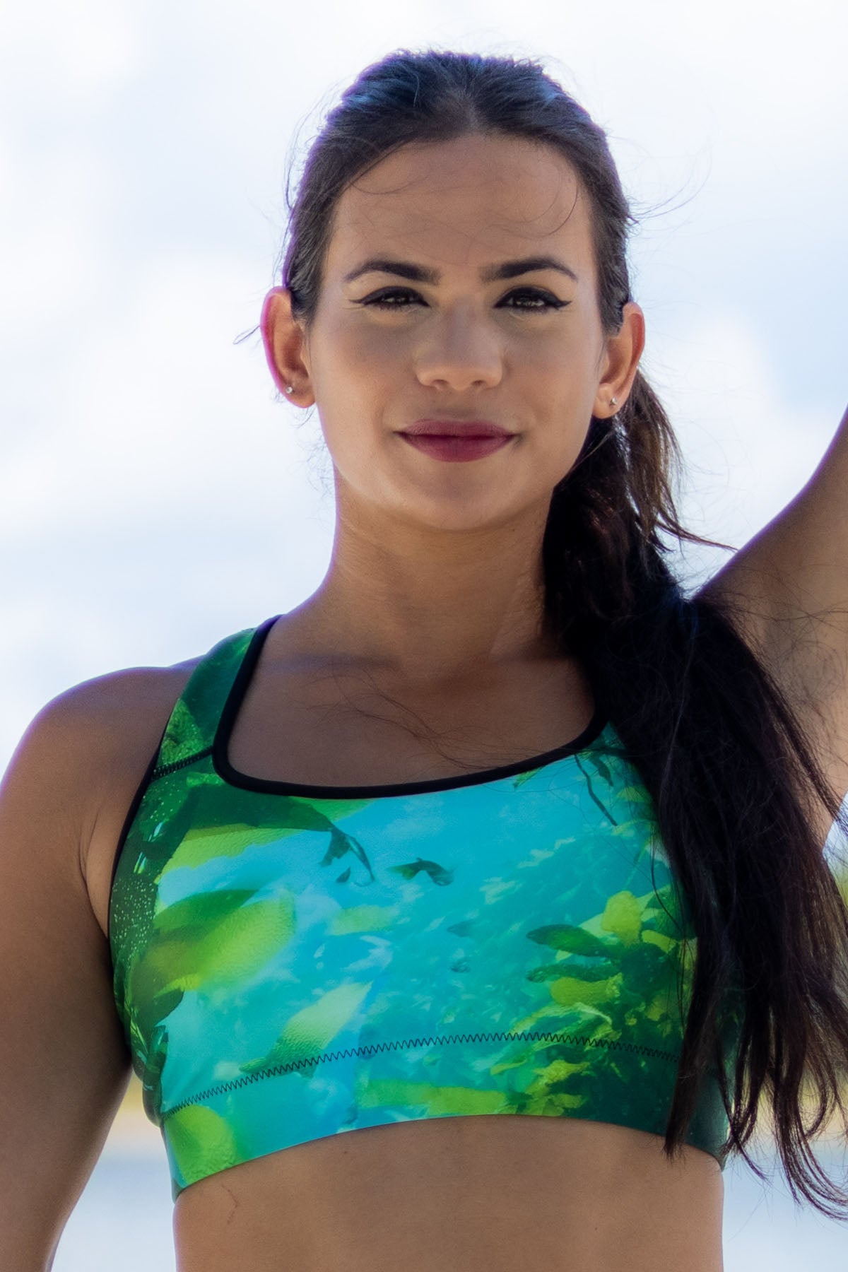 Premium Kelp Forest Sport Top for Women - Breathable & Moisture-Wicking Workout Shirt - Perfect for Yoga, Running & Gym Training