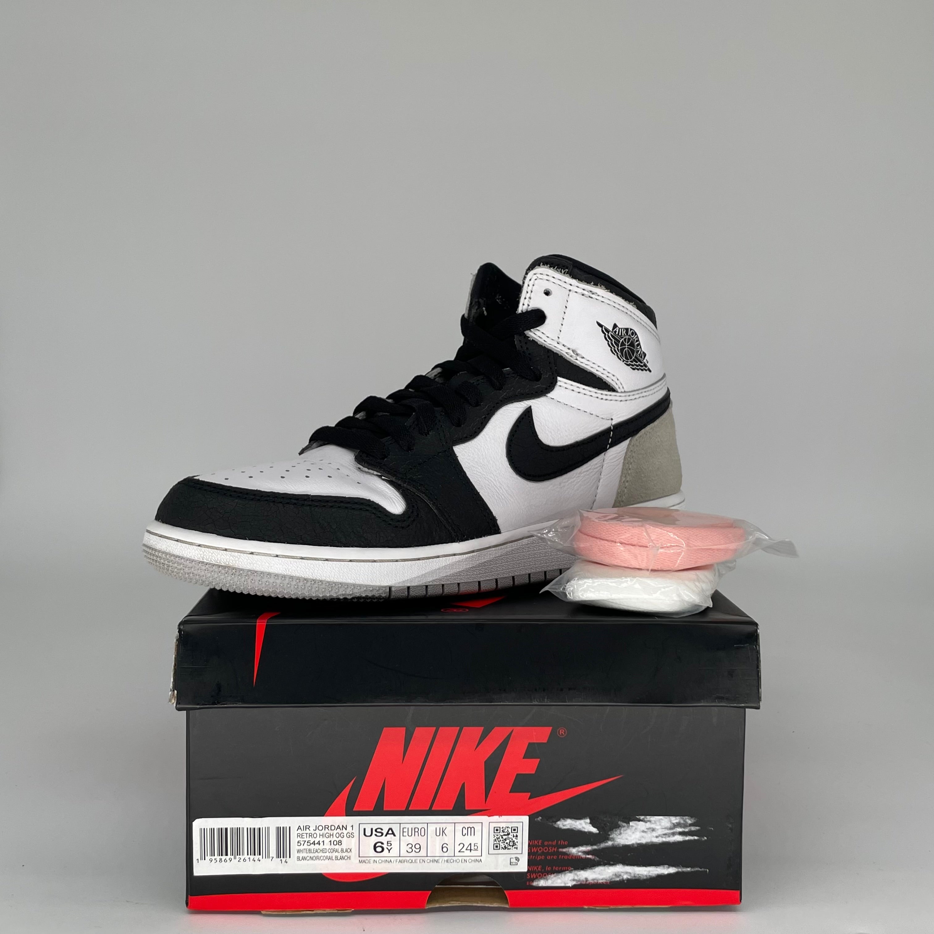 Nike Air Jordan 1 Retro High OG 