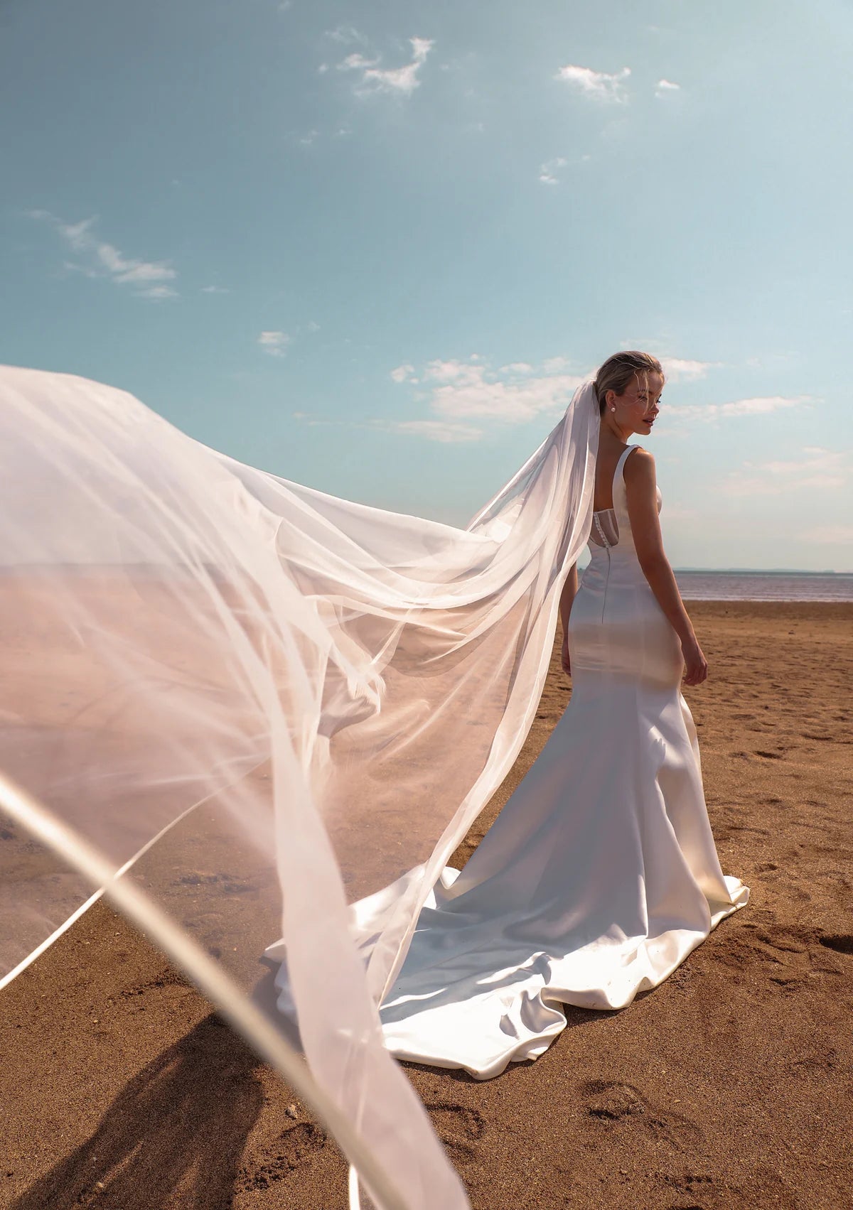 Lola Knight James Classic Satin Trim Single Tier Wedding Veil in Ivory - Elegant Bridal Accessory for Weddings, Photoshoots & Special Occasions