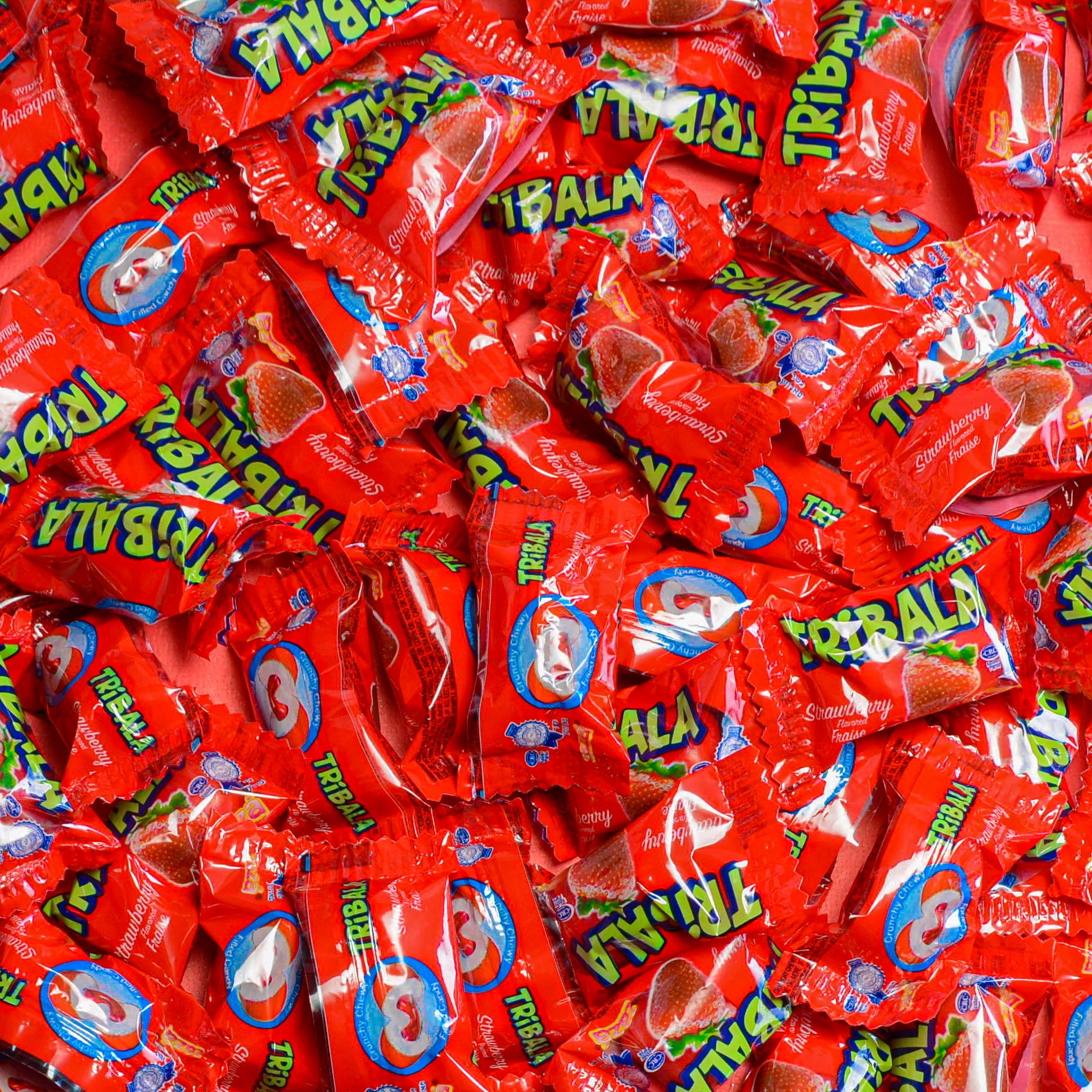 Crunchy Chewy Strawberry Fruit Flavored Candy - Individually Wrapped, Gluten Free, Kosher Certified - 26.4oz Bulk Bag for Halloween, Christmas, Birthday Parties, Office Snacks & Movie Nights