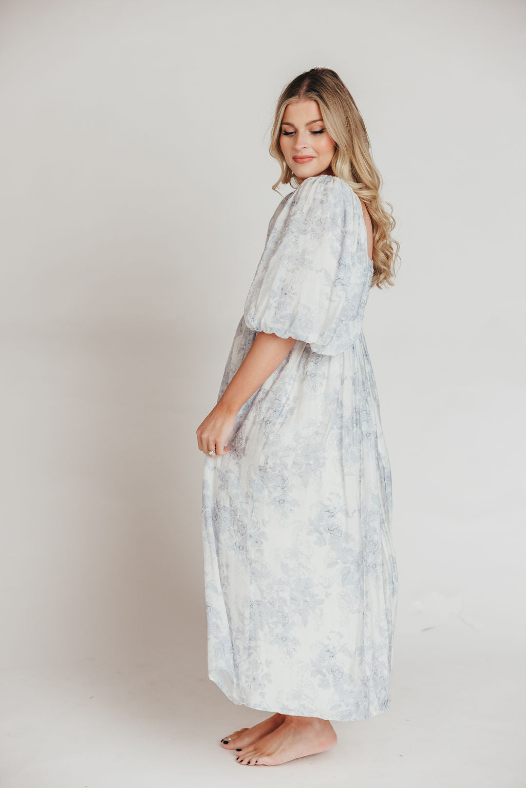 Harlow Maxi Dress - Light Blue Floral Maternity Dress for Women, Bump Friendly & Size Inclusive (S-3XL) | Perfect for Pregnancy, Baby Showers & Summer Vacations