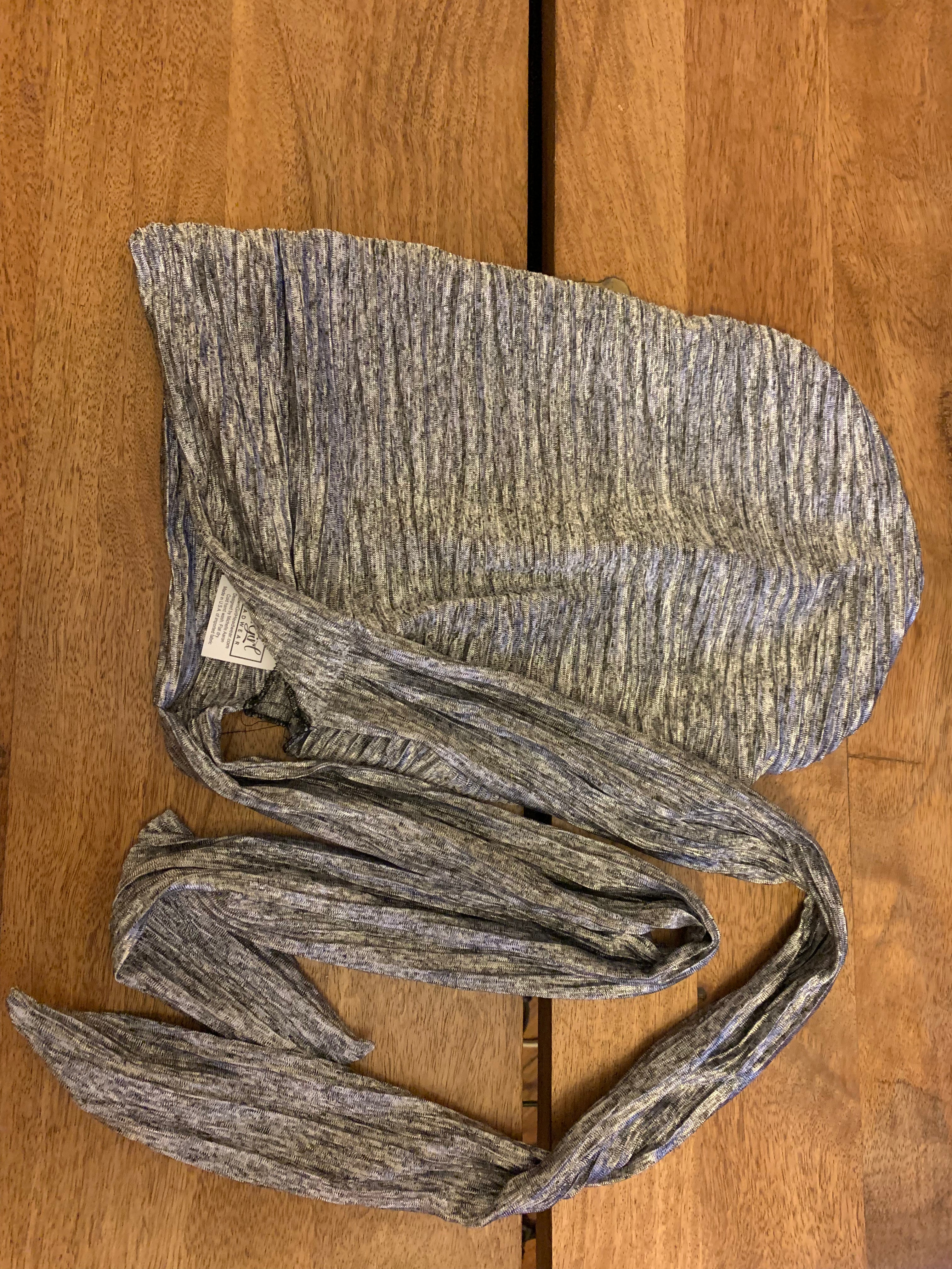 Elegant Silver Grey Pre-Tied Scarf for Women - Fashionable Neck Wrap Accessory for Office, Party & Everyday Wear
