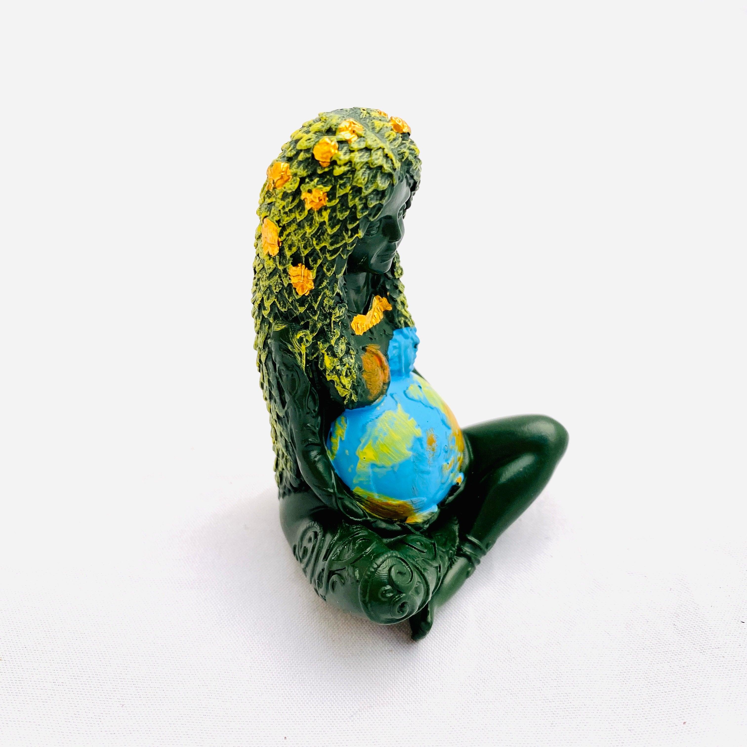 Premium Small Resin Gaia GAIA 08 Statue - Handcrafted Collectible Figurine for Home Decor, Meditation Spaces & Gift Giving