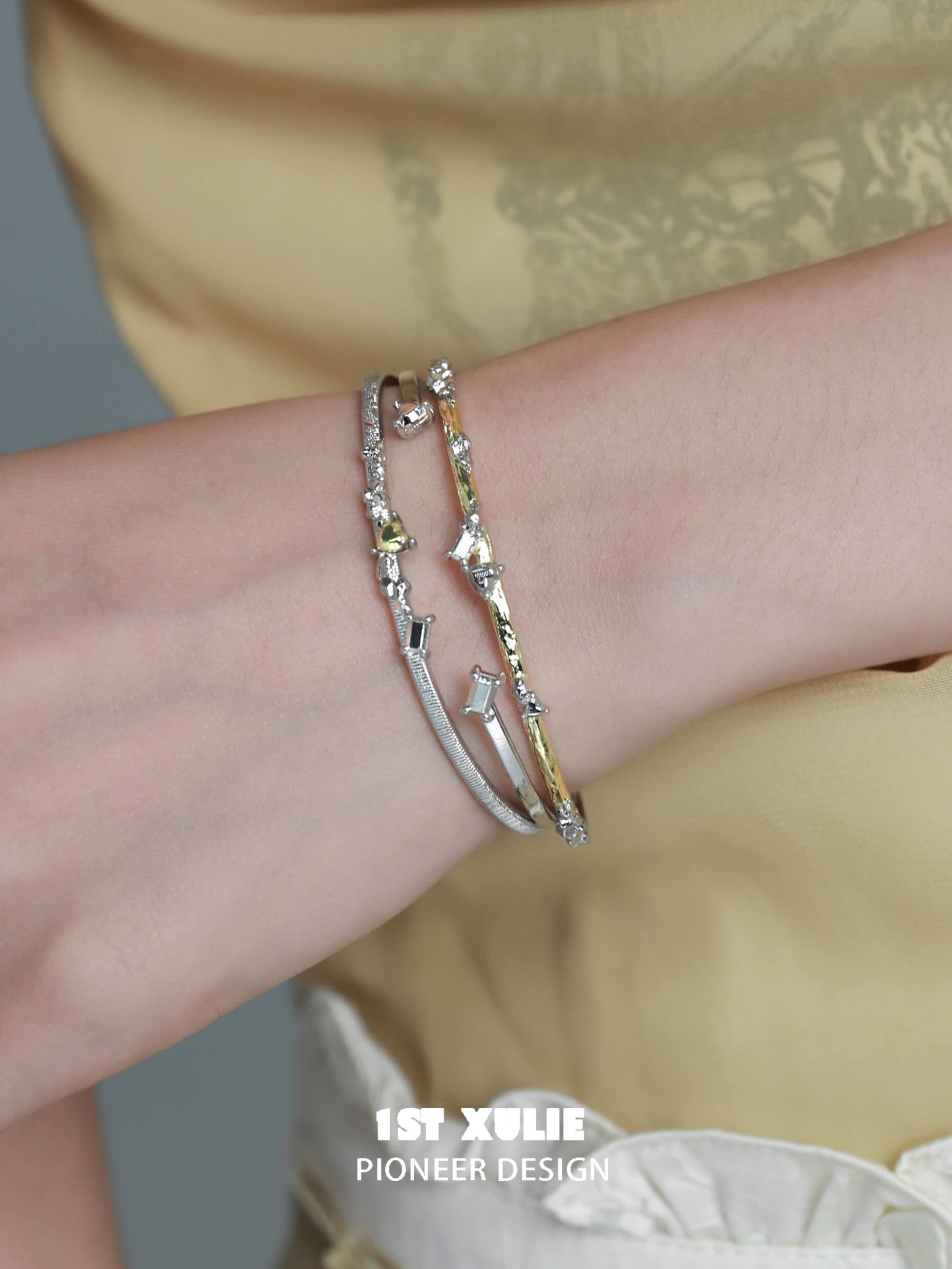 18K Gold Plated Heart Bracelet for Women - Romantic Love Bangle Gift for Her - Perfect for Valentine's Day, Anniversary & Special Occasions