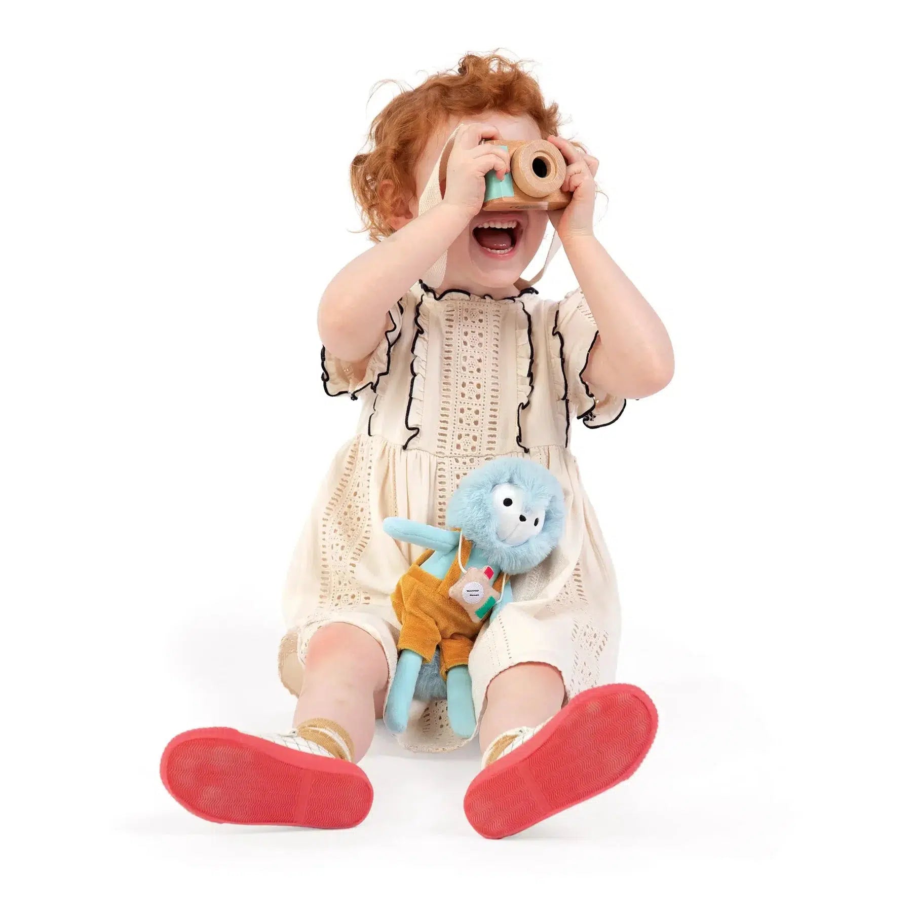 Manhattan Toy Natural Historian Camera - Vintage Style Kids Camera Toy for Pretend Play & Learning, Perfect for Outdoor Exploration & Role Play Games