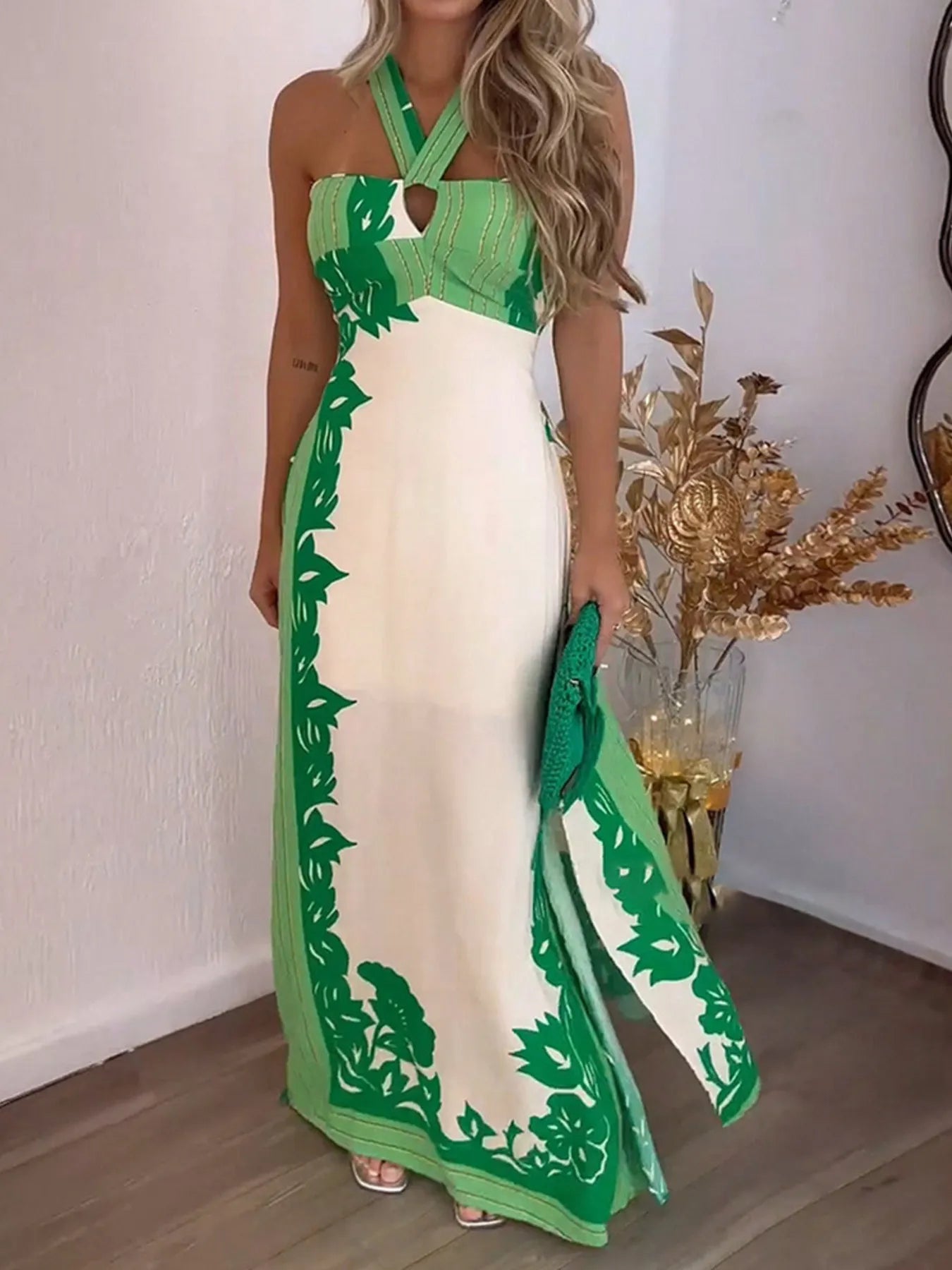 Stylish Green Leaf Tropical Vacation Halter Neck Resort Maxi Dress - Perfect for Beach Getaways, Summer Vacations & Resort Wear