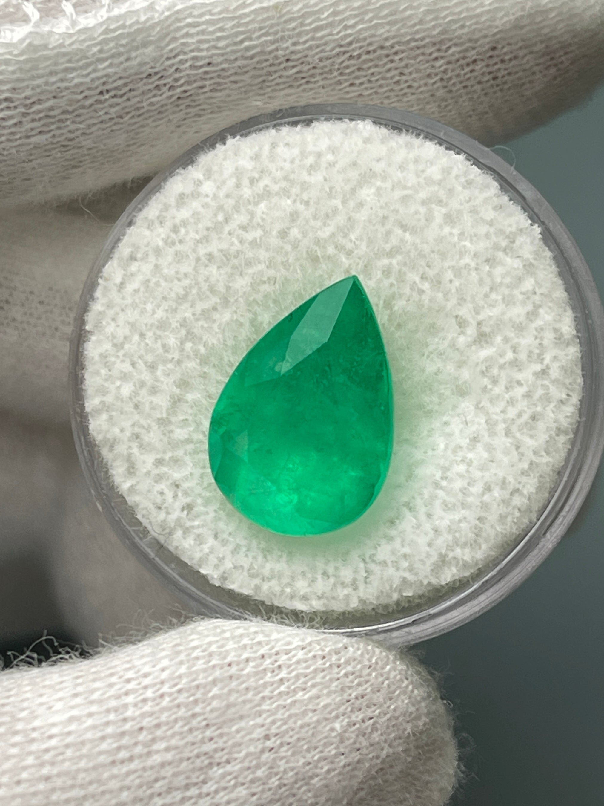 6.01 Carat 14x10mm Medium Yellowish Green Natural Loose Colombian Emerald Pear Cut Gemstone for Jewelry Making, Engagement Rings & Luxury Gifts