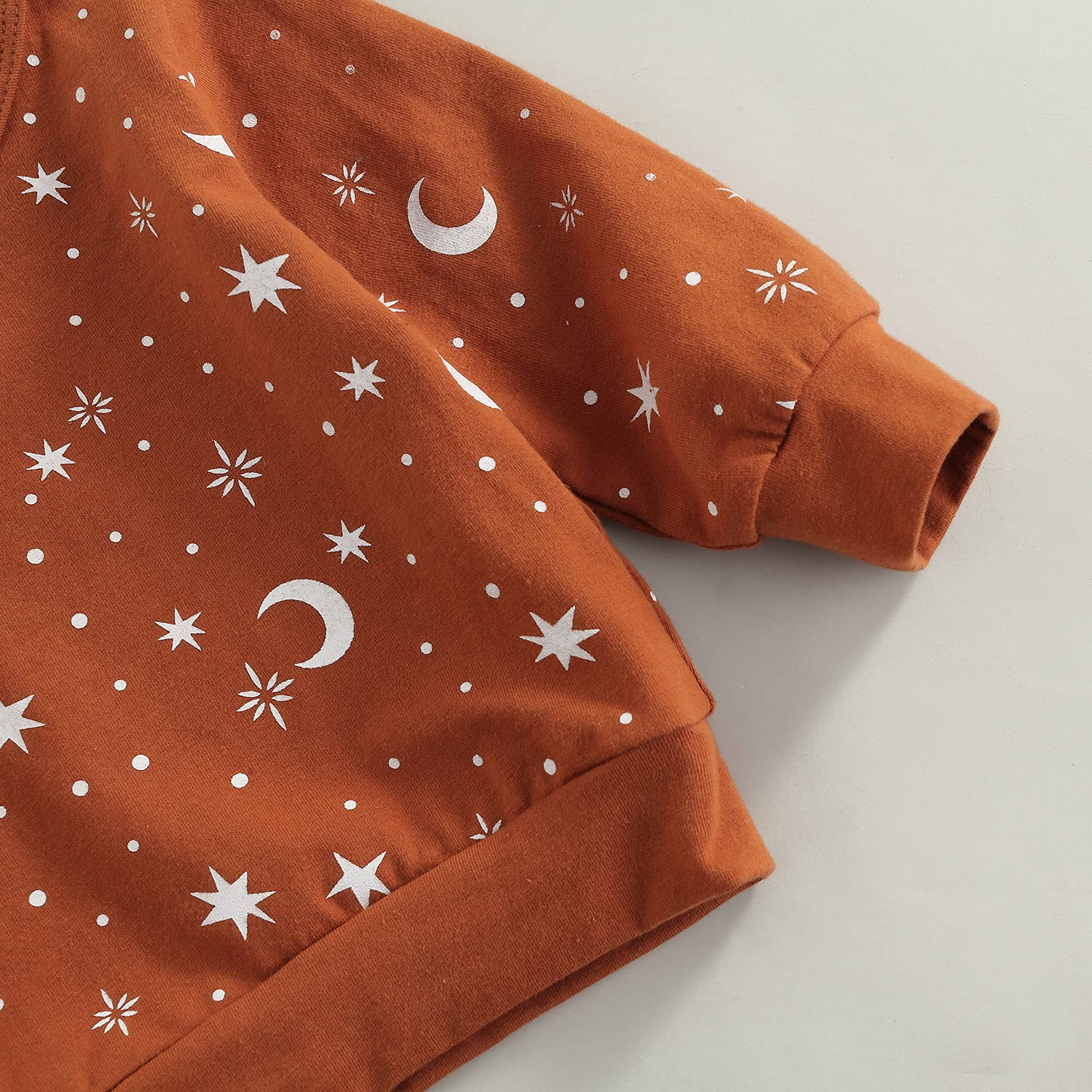 Adorable Newborn Baby Boy Clothes Set - Fall Winter Star & Moon Print Long Sleeve Sweatshirt & Pants 2-Piece Outfit 0-24 Months (Caramel, 0-3M) - Perfect for Family Photos, Holiday Gifts & Cozy Winter Outings