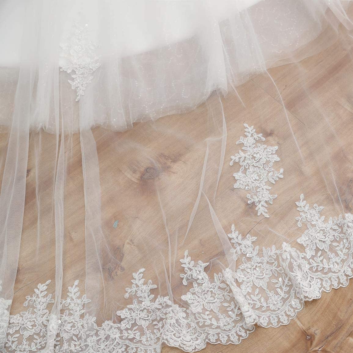 Elegant Lace Long Sleeve Wedding Dress for Women - Beach & Church Bridal Gown | Perfect for Beach Weddings, Church Ceremonies, and Formal Occasions
