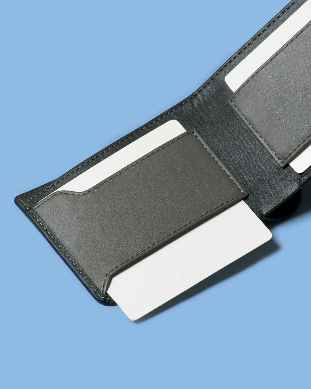 Premium RFID Blocking Slim Leather Billfold Wallet for Men - Secure & Stylish Minimalist Wallet for Everyday Use, Travel, and Business