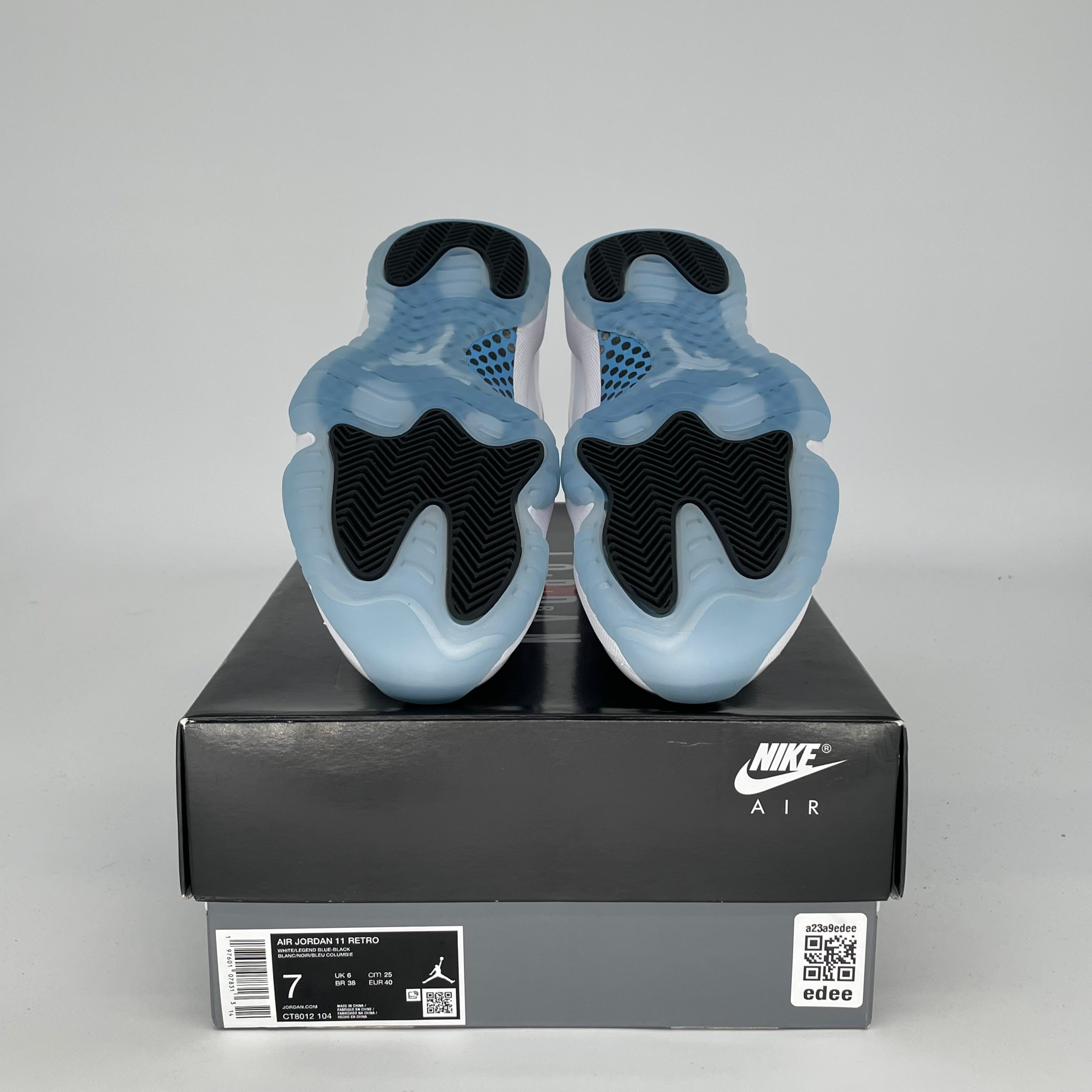 Original Air Jordan 11 Retro 'Legend Blue' Men's/Women's Basketball Shoes Size 7/8.5W (CT8012-104) - Perfect for Court Performance & Streetwear Fashion