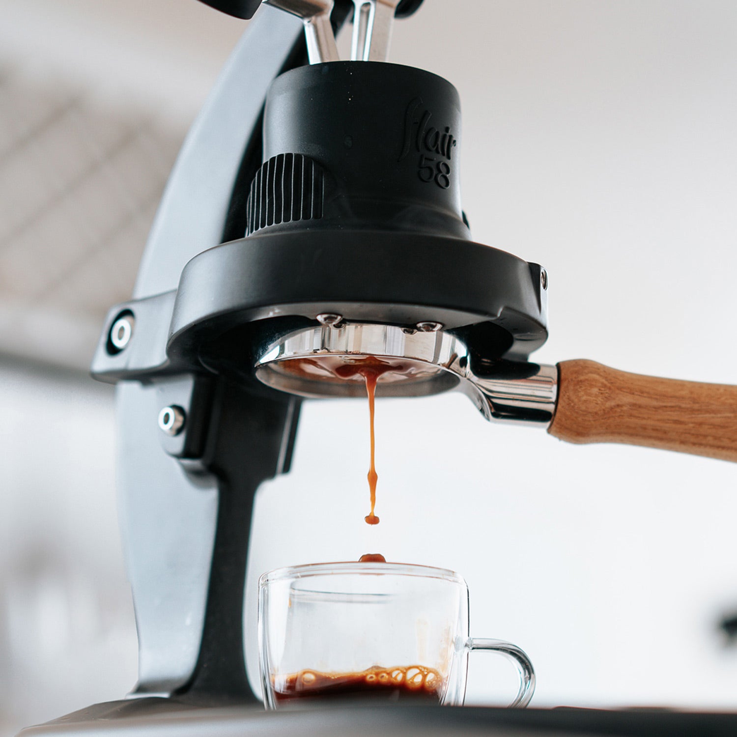 Flair 58 Manual Espresso Maker - Premium Black Hand Press Coffee Machine for Home Baristas | Perfect for Espresso Lovers, Coffee Shops & Gifts