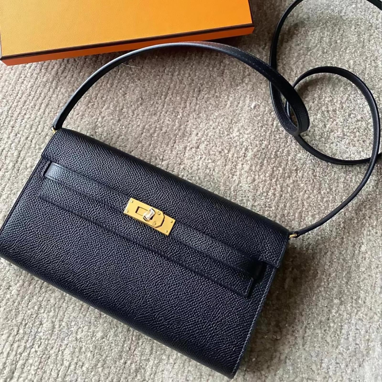 Genuine Leather Crossbody Bag for Women - Stylish Shoulder Purse & Tote Handbag - Perfect for Work, Travel & Everyday Use