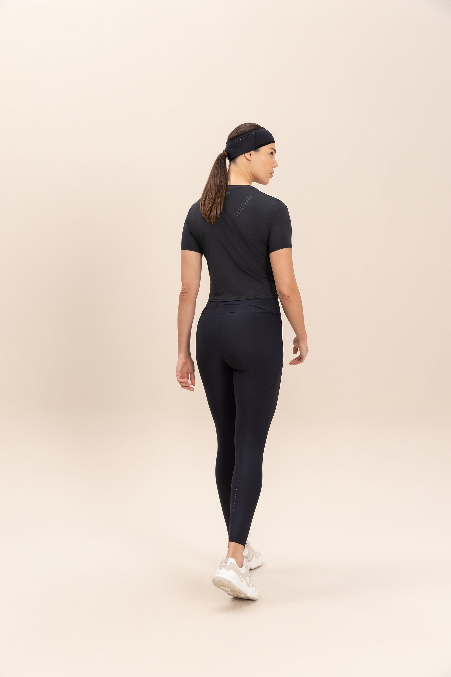 Reflex Stretch Crop Top for Women - Comfortable Workout & Yoga Shirt - Breathable Fitness Tank Top for Running, Gym & Activewear