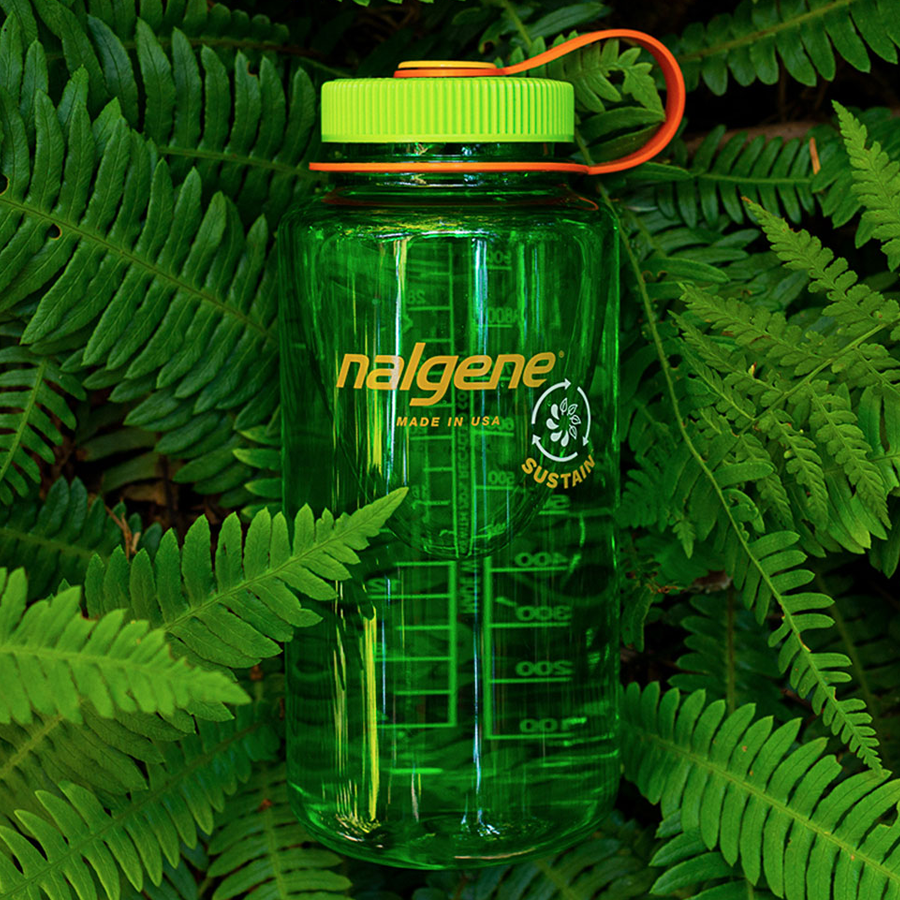 32 oz Wide Mouth Stainless Steel Water Bottle - Leak Proof, BPA Free, Insulated for Hot & Cold Drinks - Perfect for Hiking, Gym, Travel & Outdoor Activities