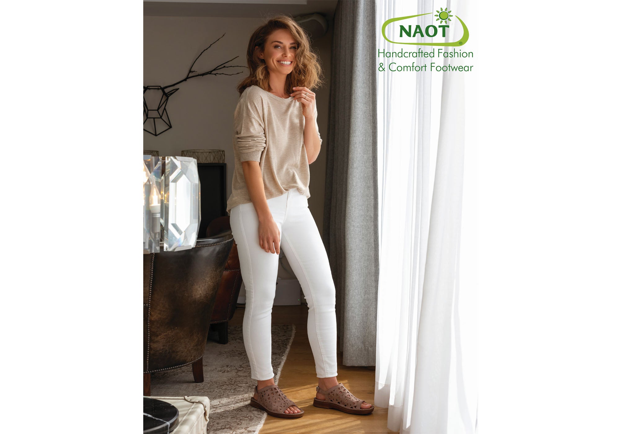 Naot Amadora Women's Leather Comfort Sandals - Wide Fit, Orthotic Friendly - Perfect for Travel, Walking & Everyday Wear